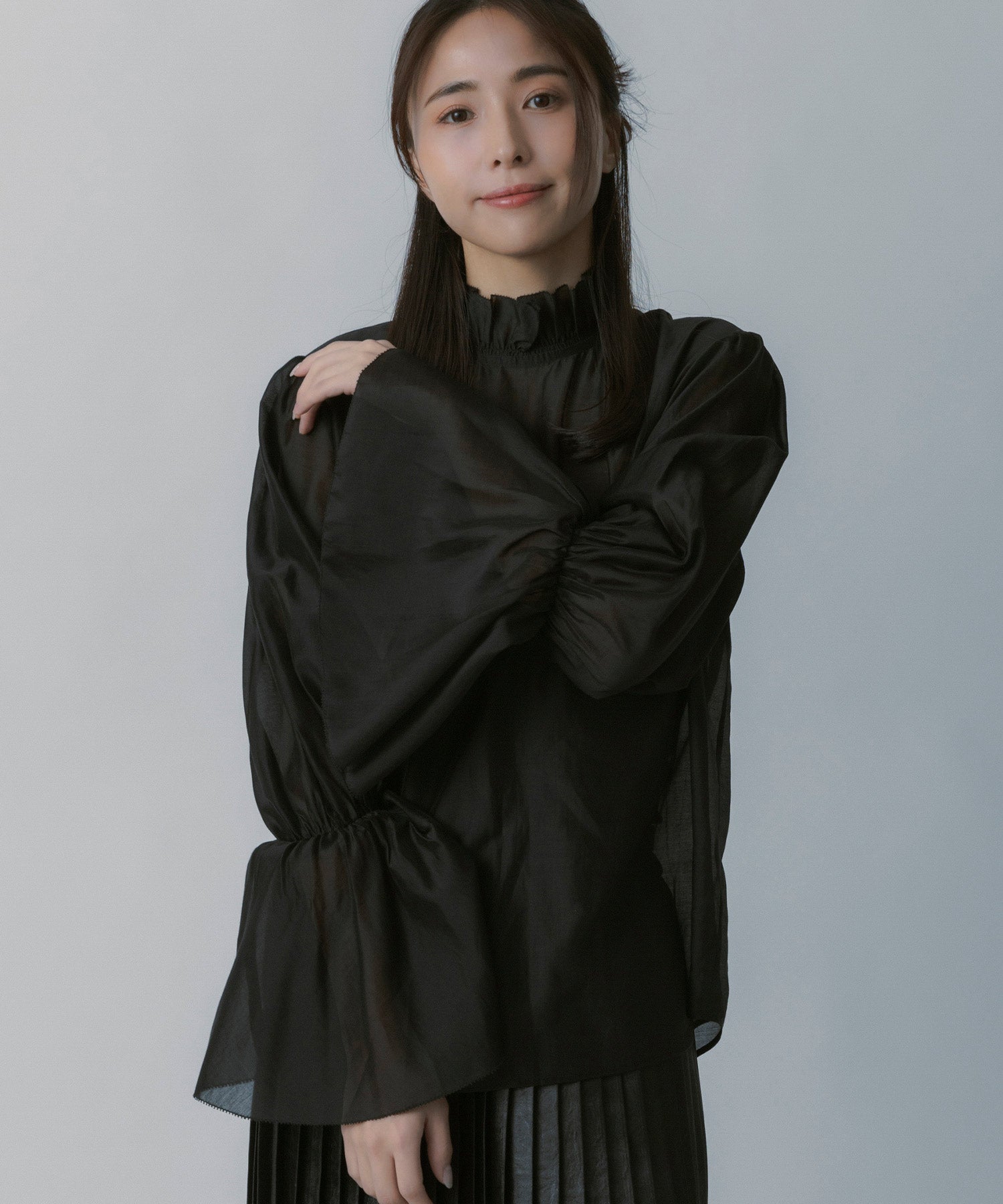フレアスリーブ スタンドネックシアーブラウス【セレモニー/オケージョン】