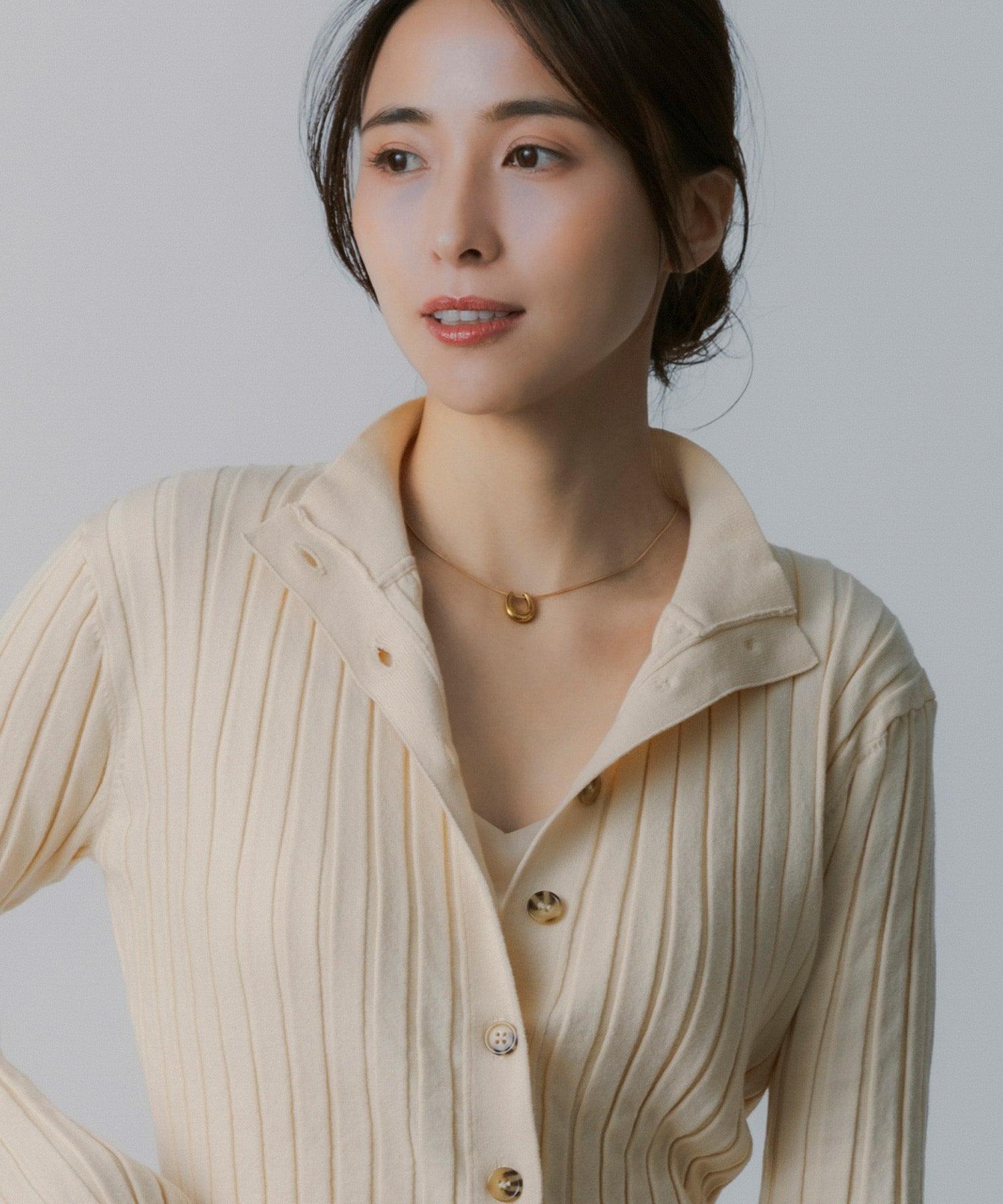 ホースシューネックレス