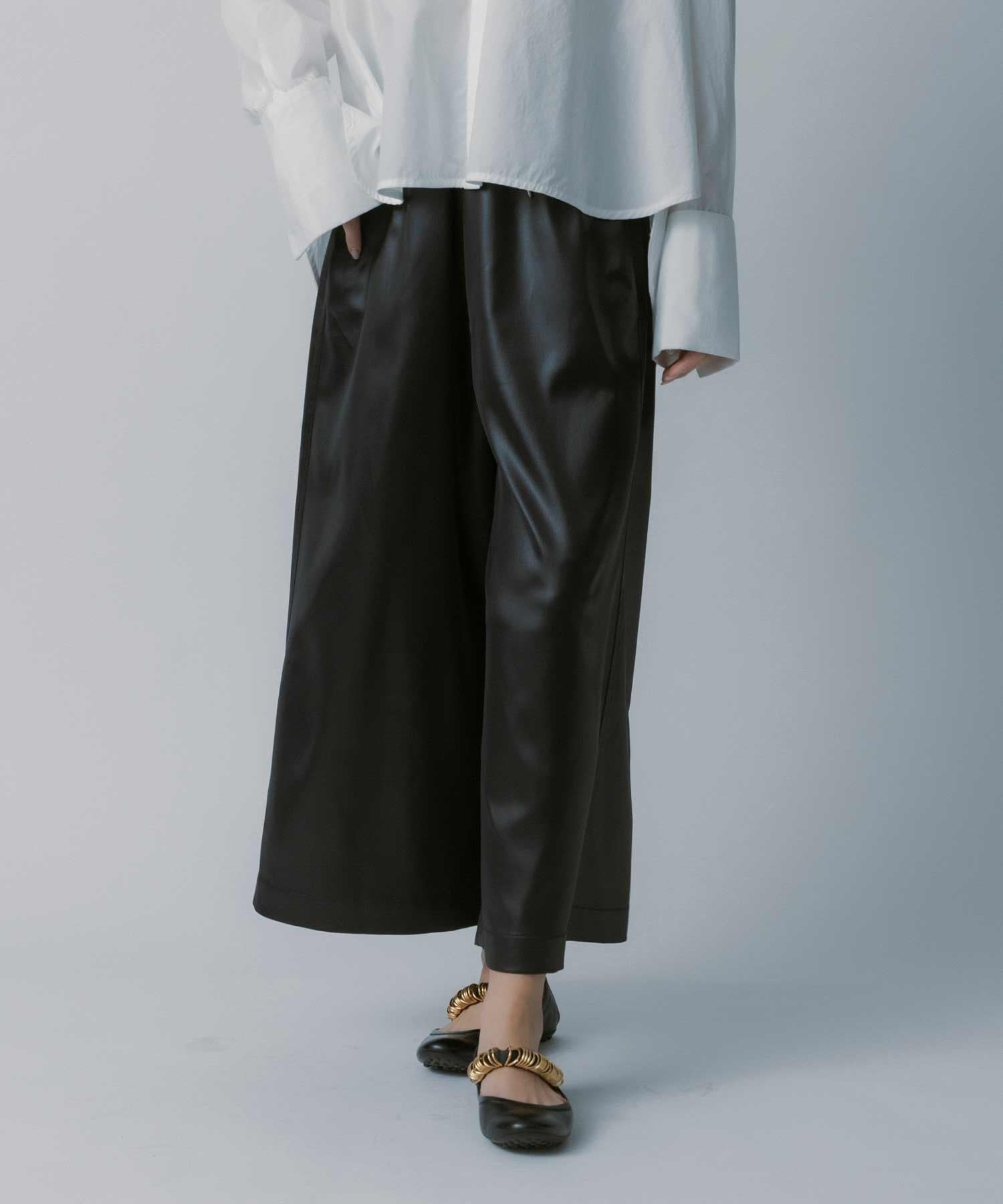 【2月中旬お届け】レザーライク チンツイージーパンツ