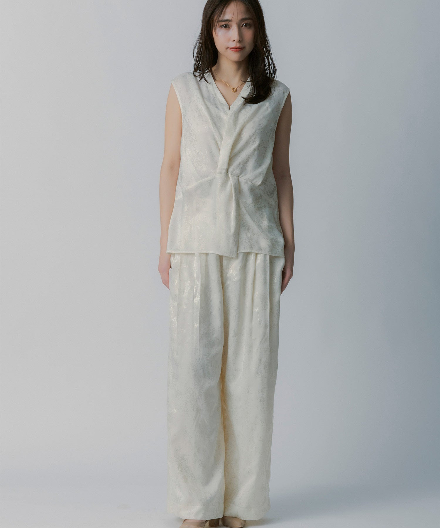 箔プリントタックパンツ