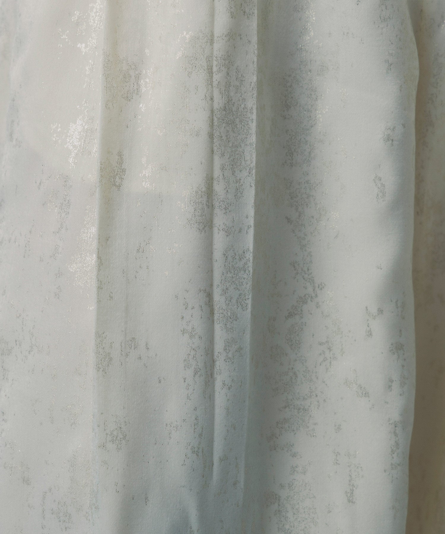 箔プリントタックパンツ