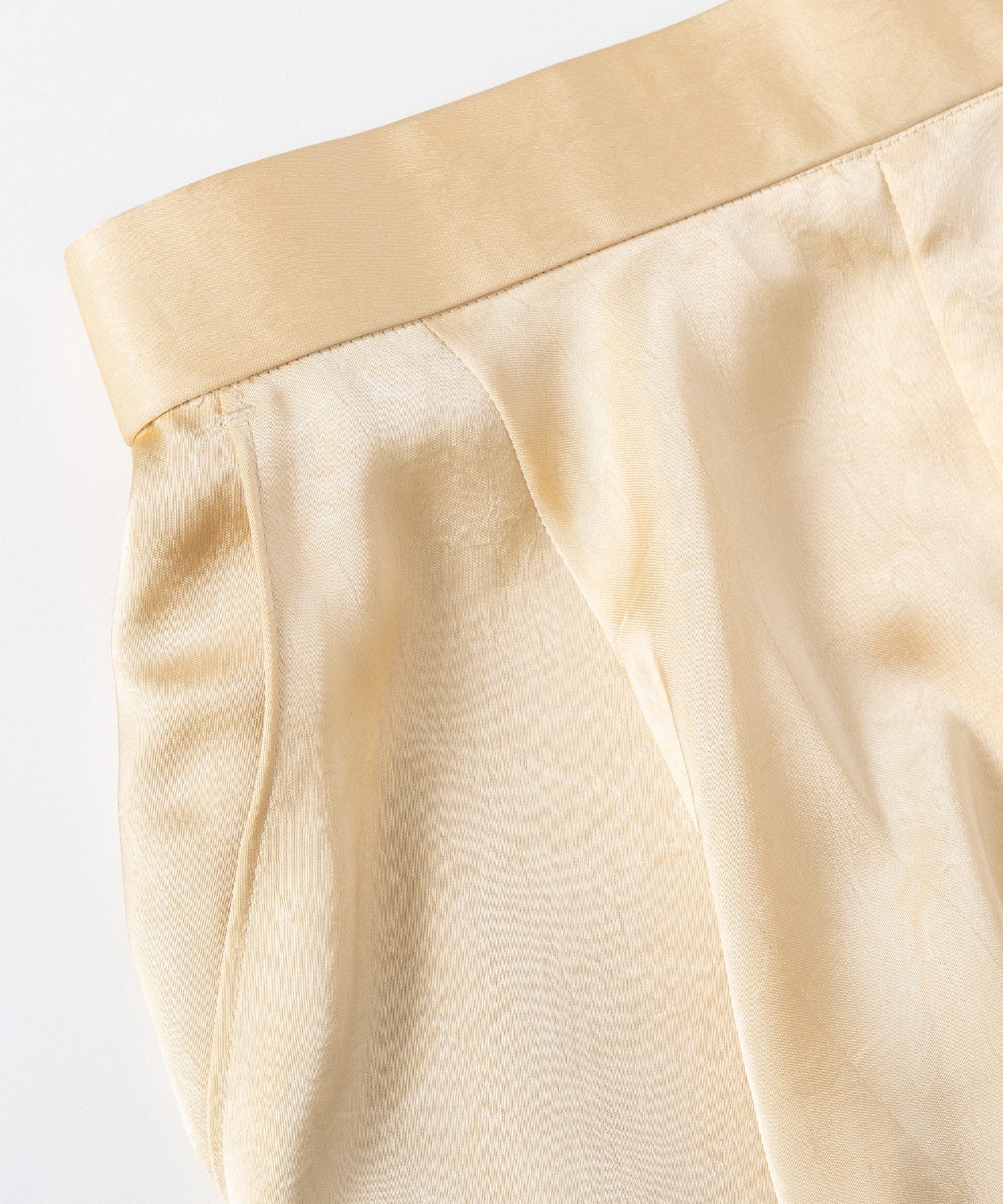 スムースサテンフレアスカート