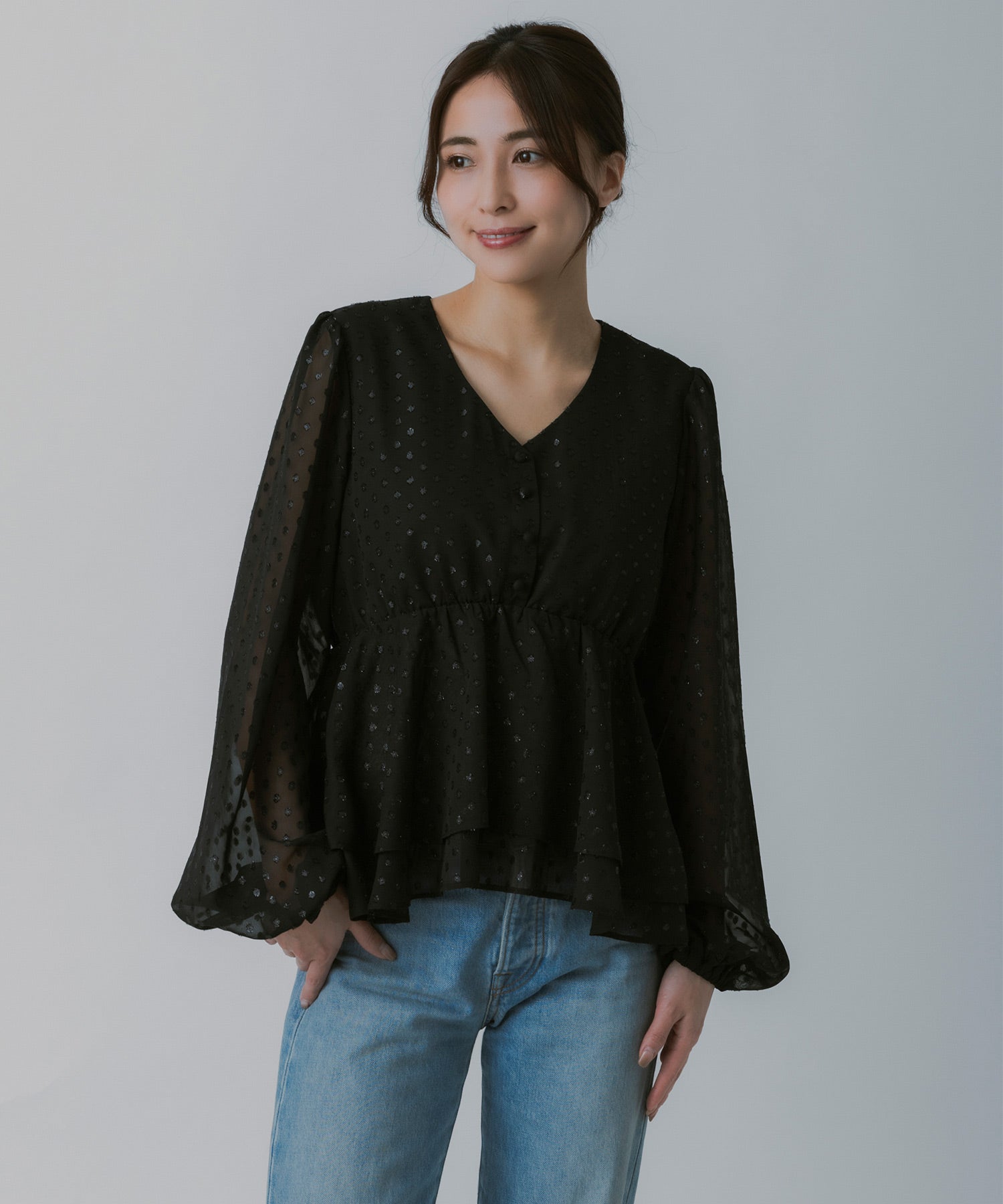 シアードットフリルブラウス