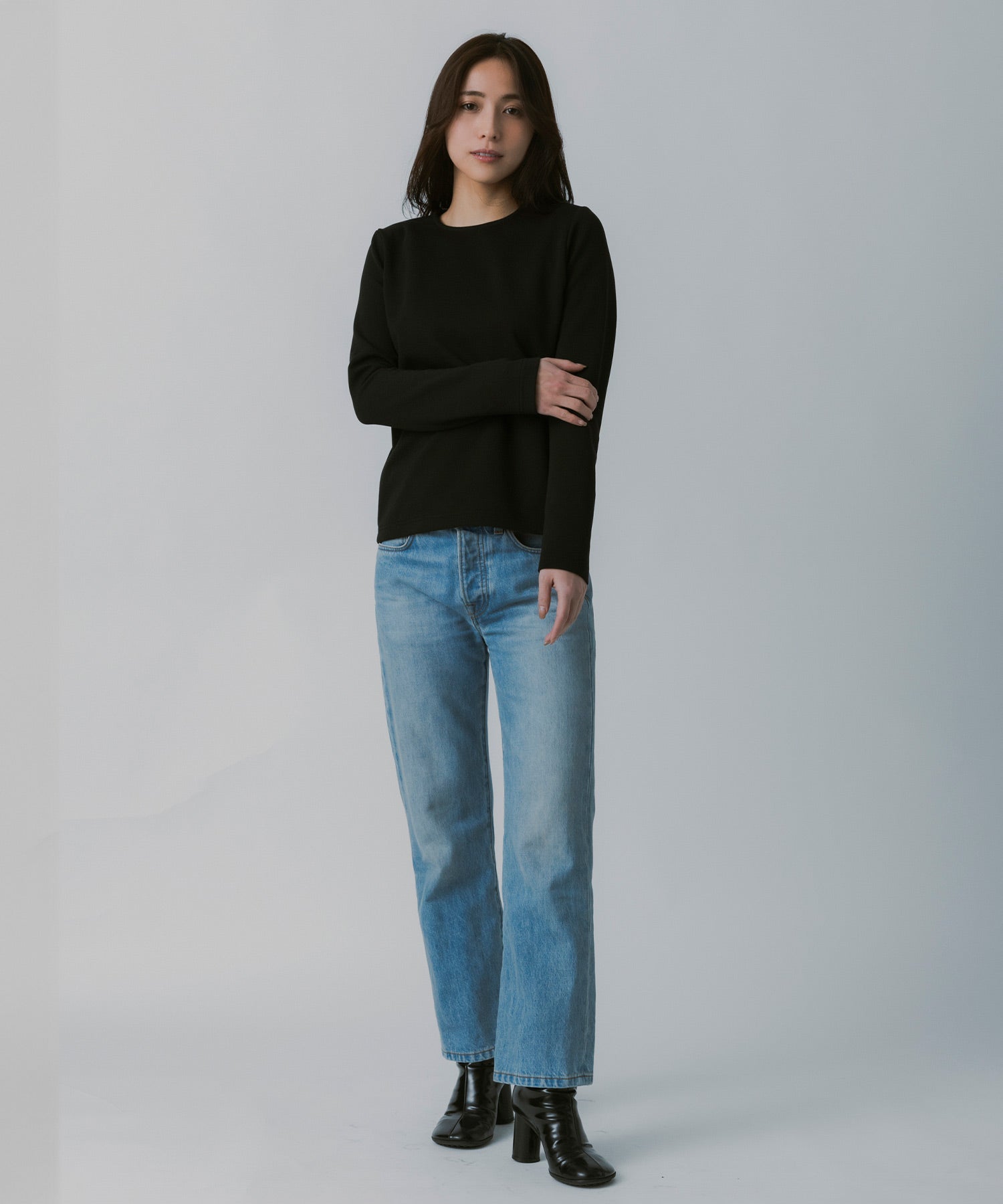 ラインジッププルオーバー