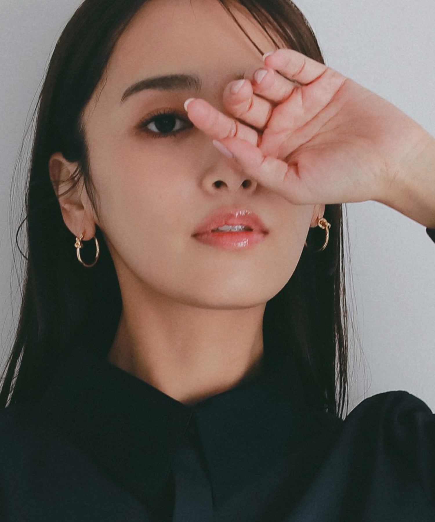 ノットアクセントフープピアス