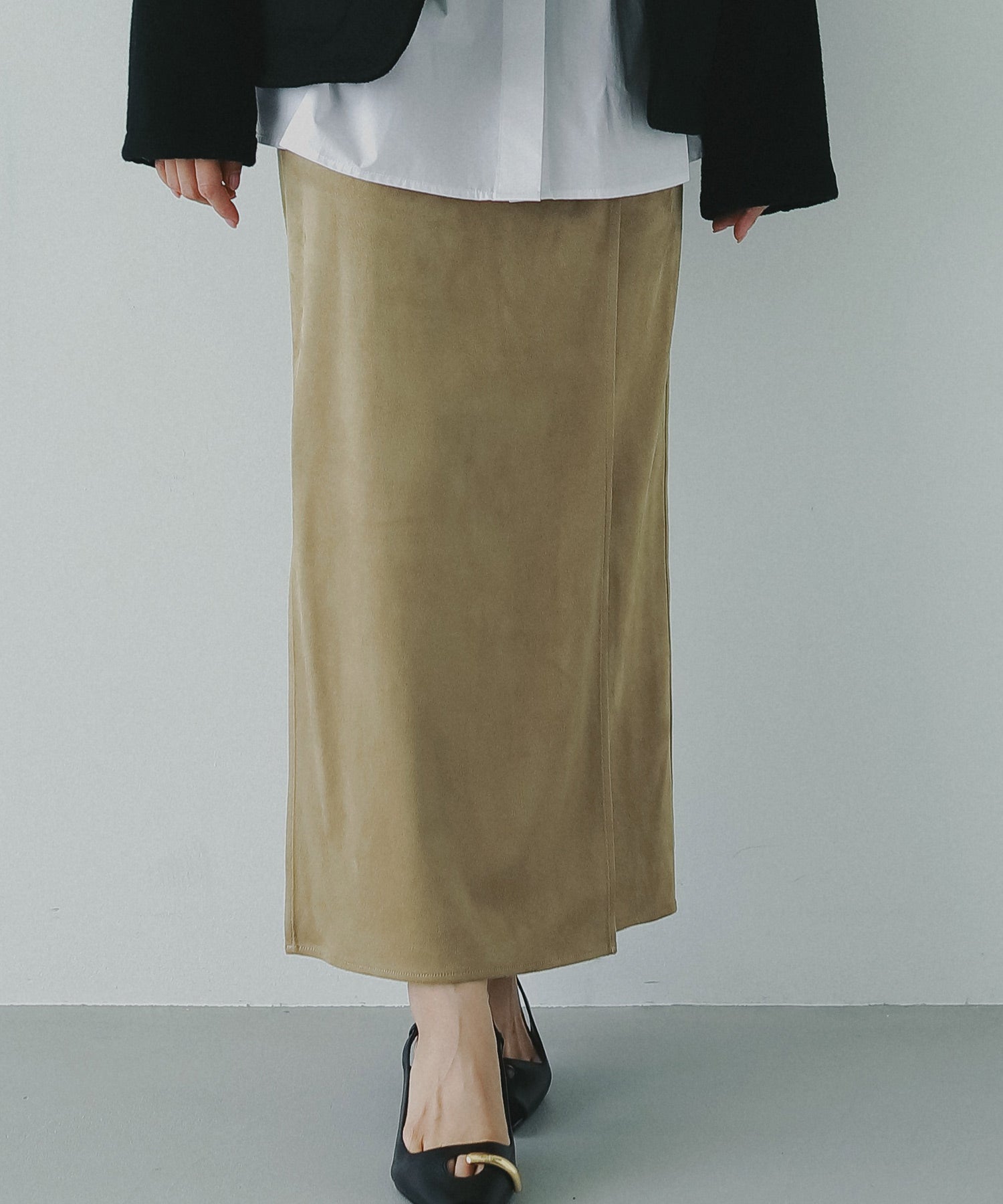 スエードラップタイトスカート