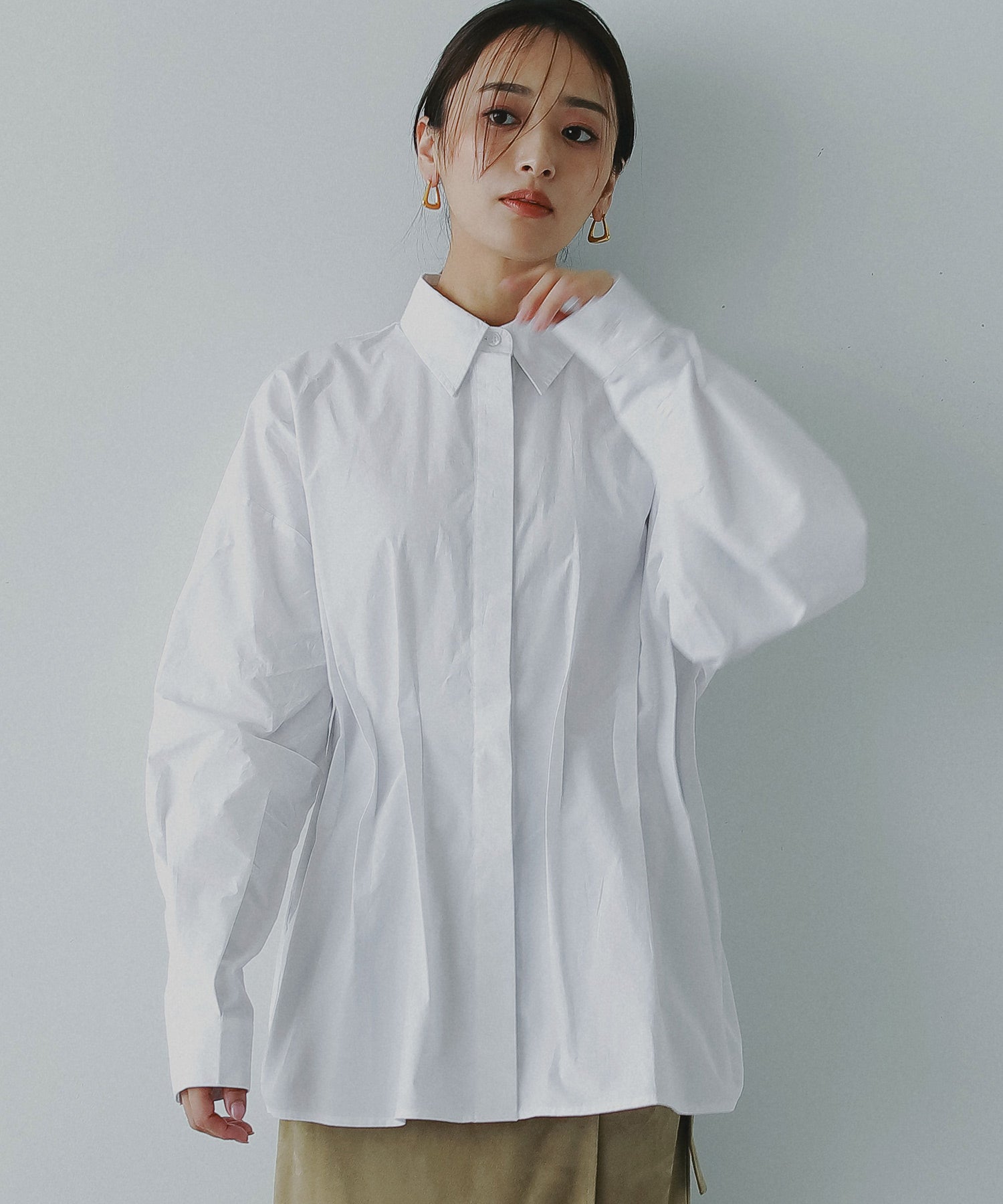 ウエストタックシャツ