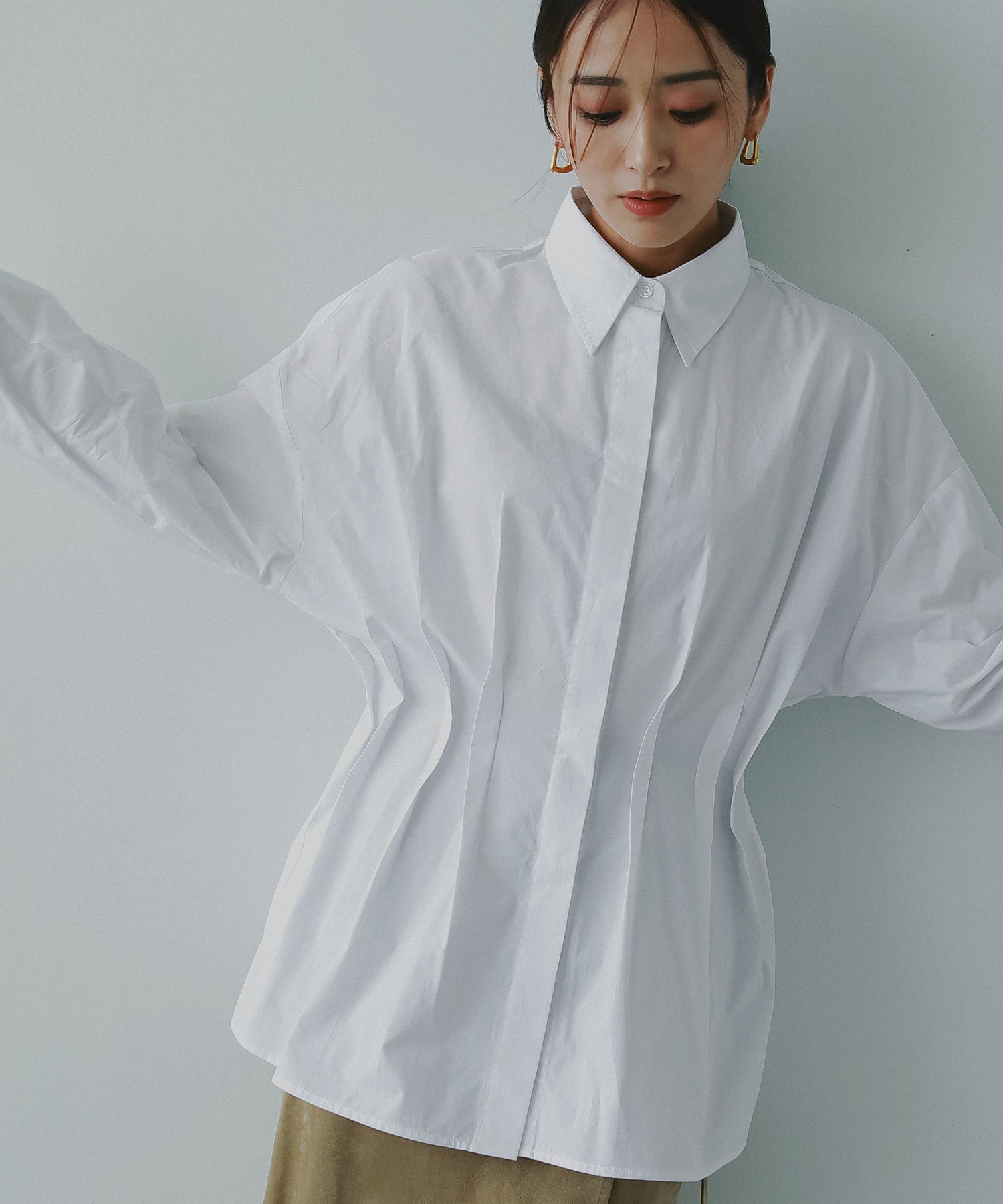 ウエストタックシャツ