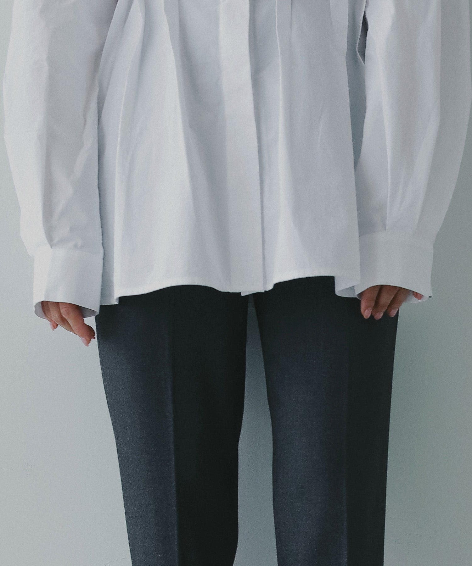 ウエストタックシャツ