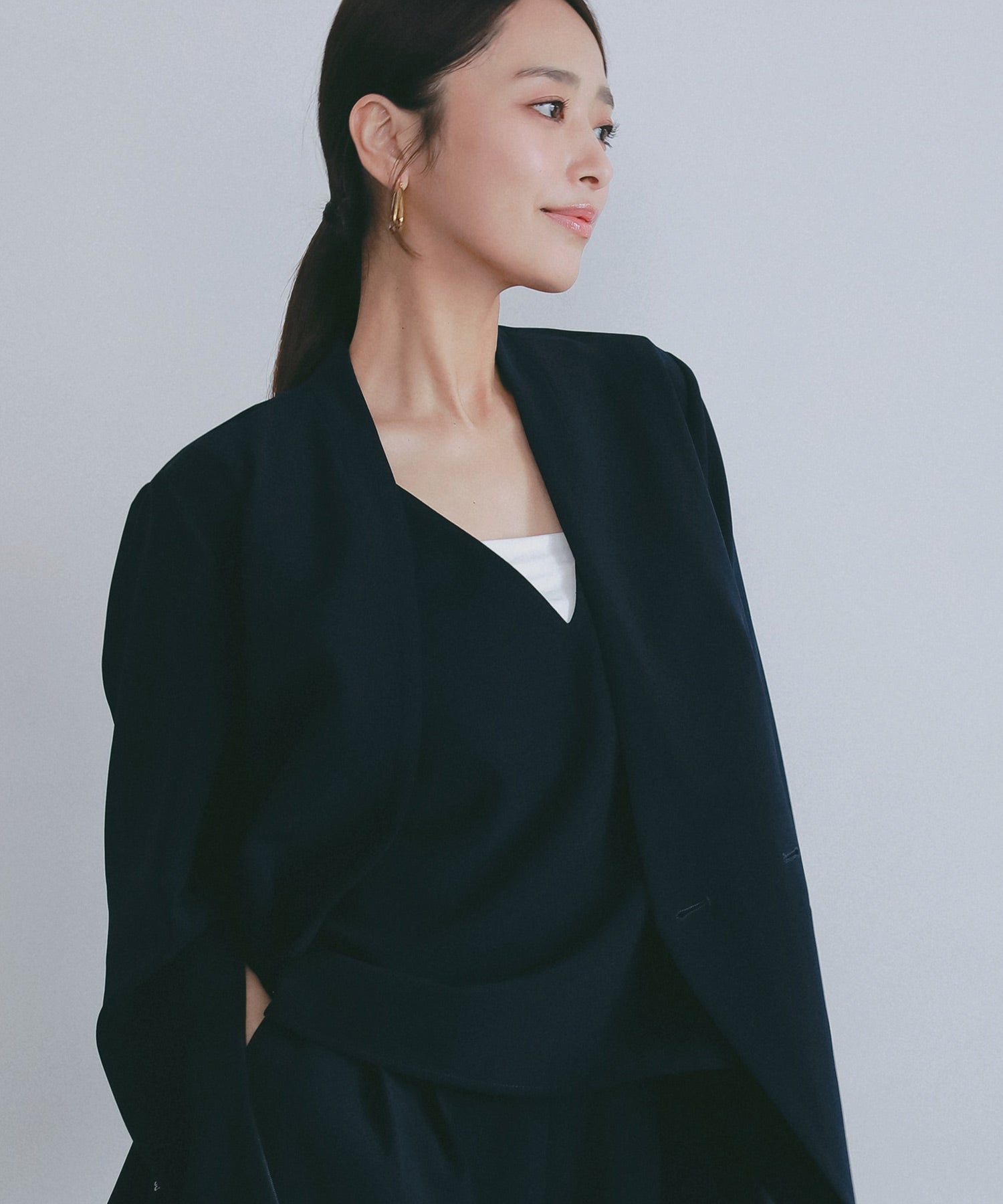 イージーレイヤードVネックジレ【セレモニー/オケージョン】