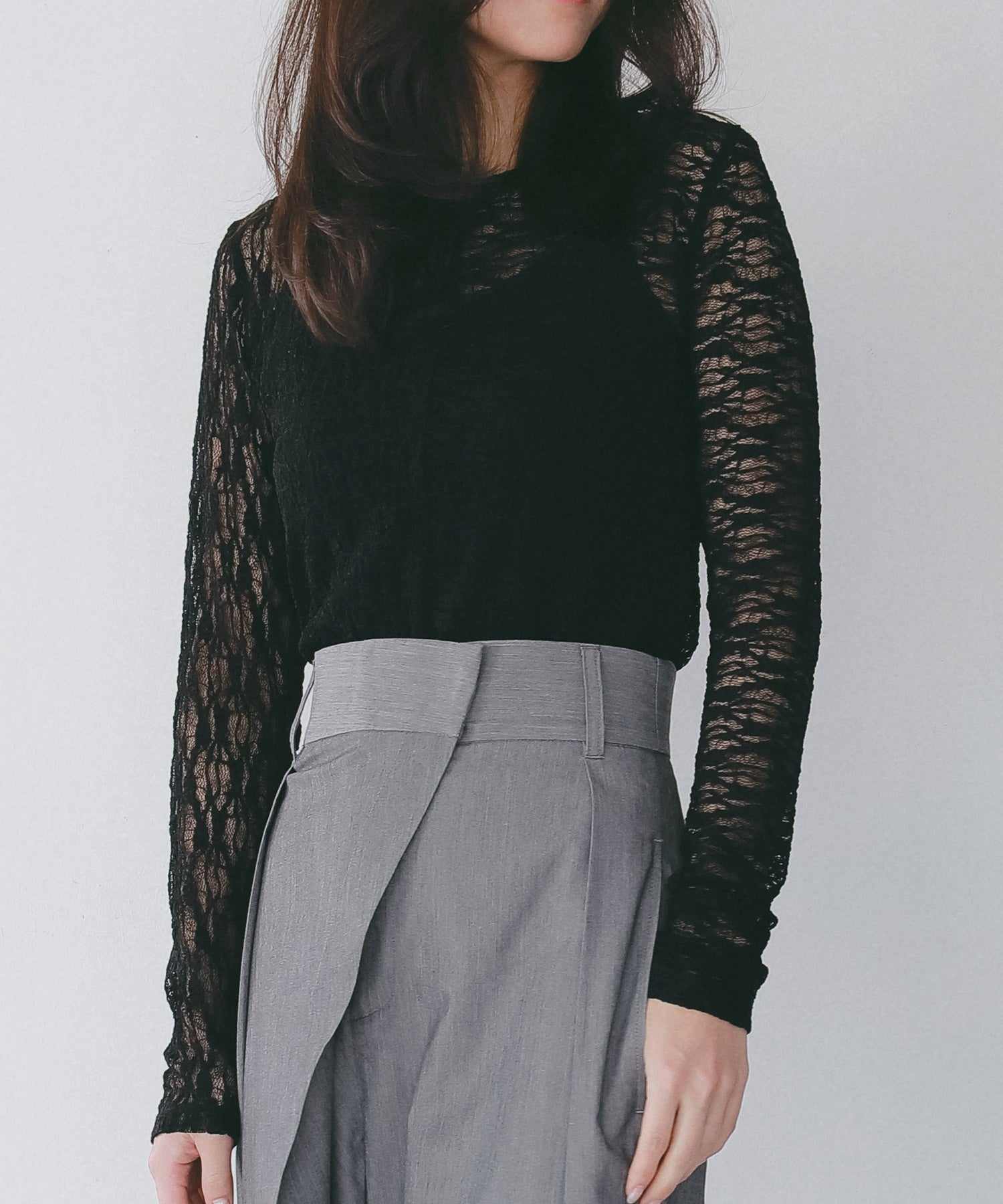 ストレッチシアーレース長袖トップス