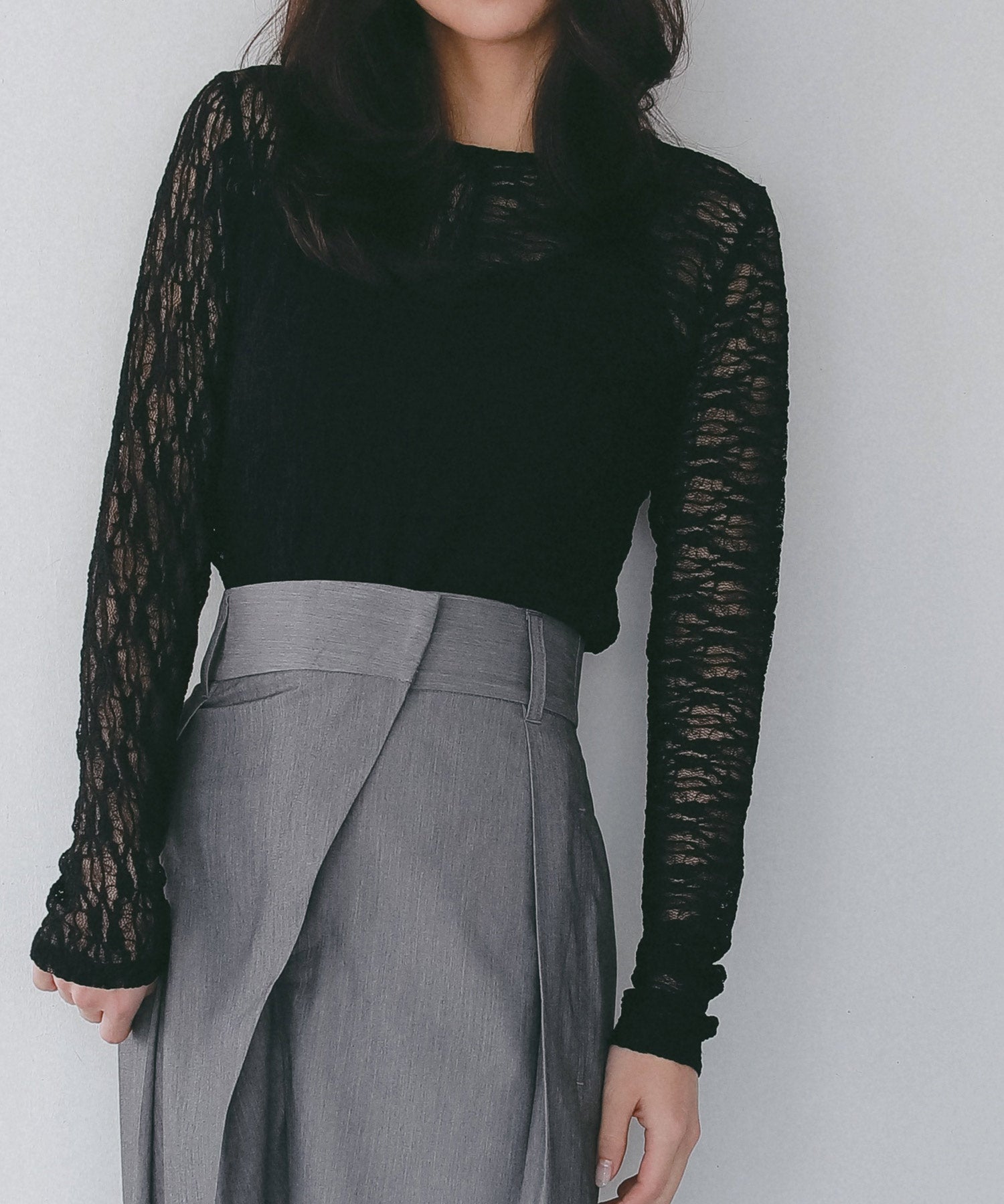 ストレッチシアーレース長袖トップス