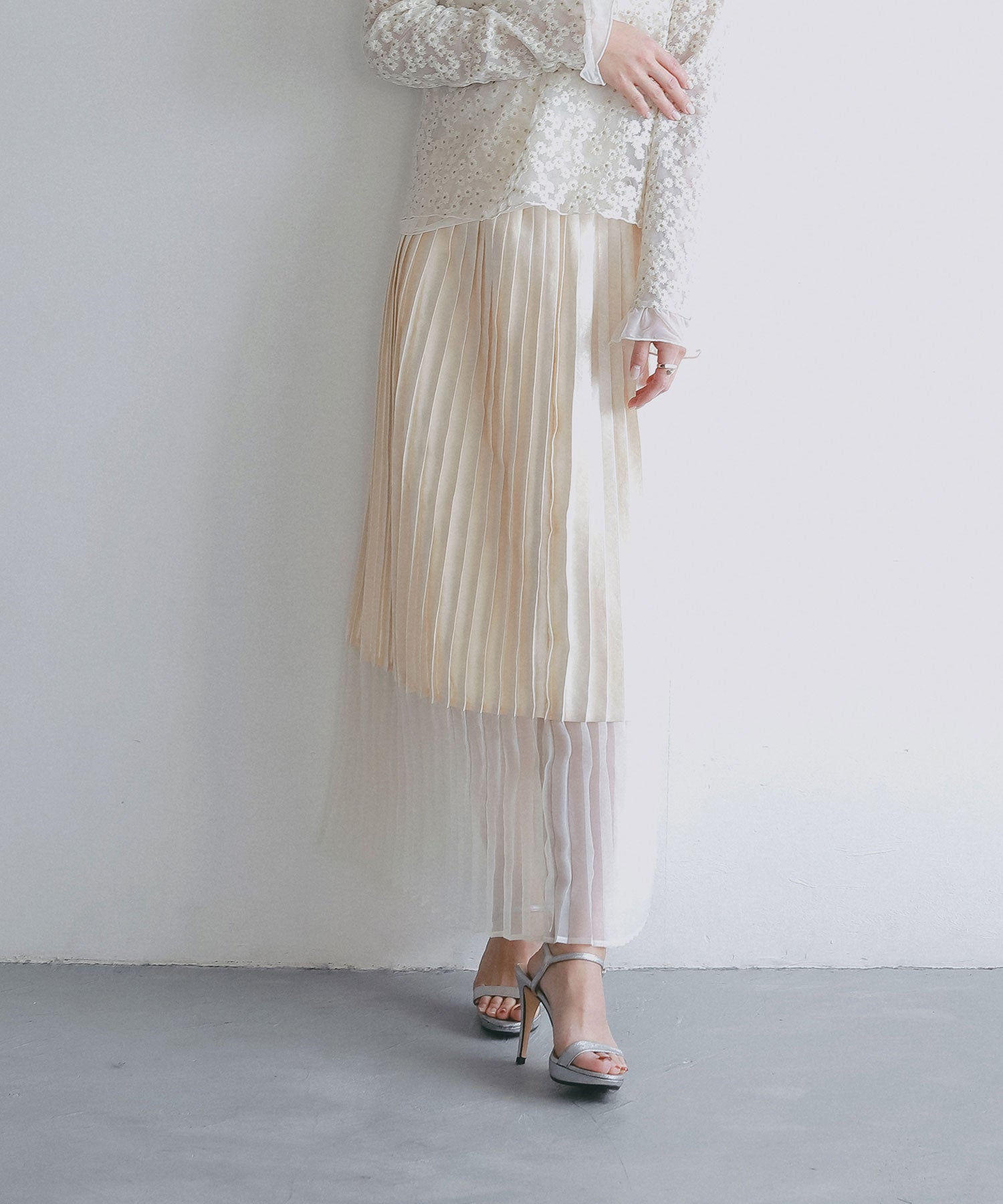 シアーヘム チンツプリーツスカート