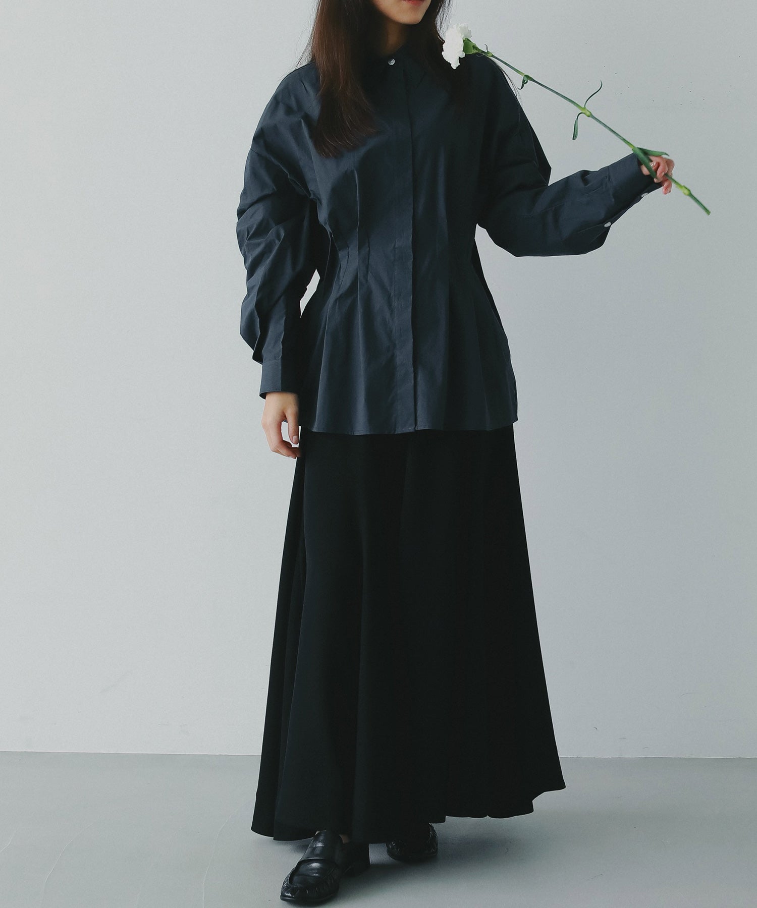 ウエストタックシャツ