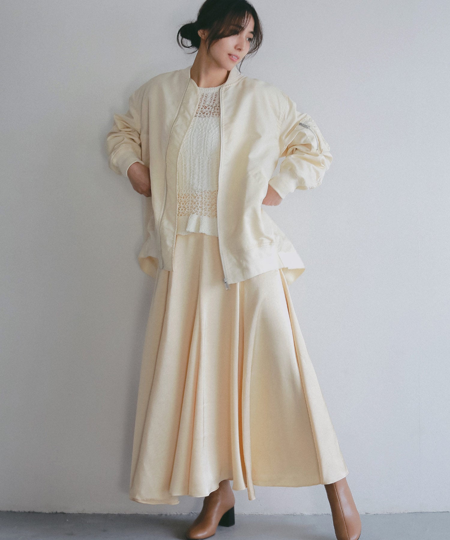 スムースサテンフレアスカート