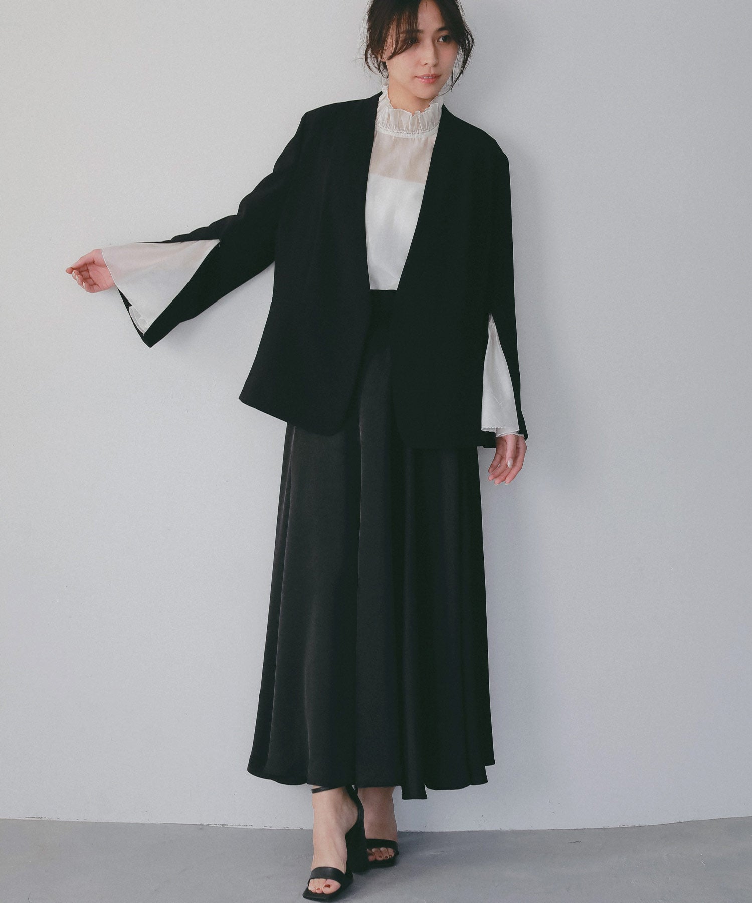 スムースサテンフレアスカート