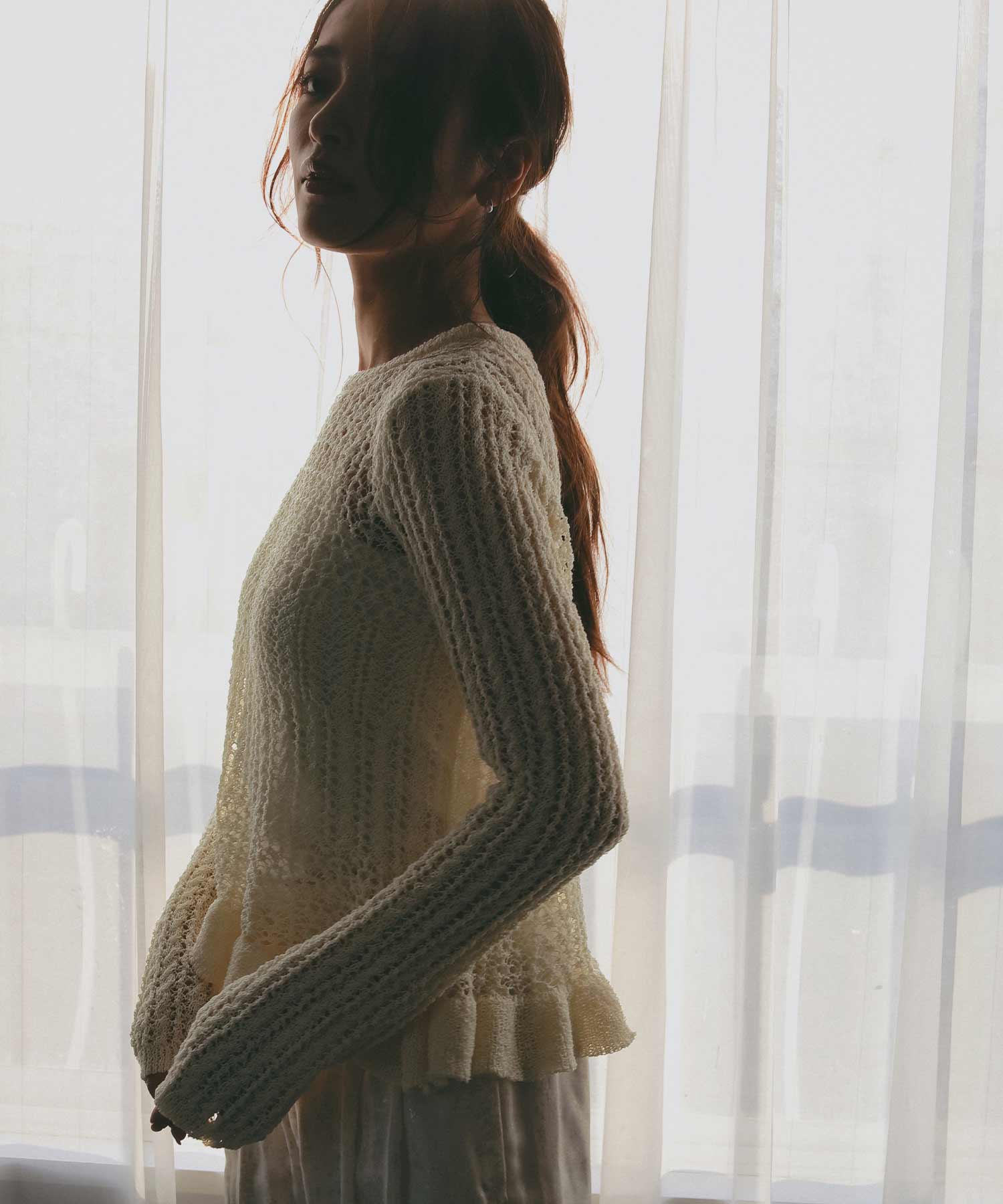 ペプラムクロシェ シアーニット