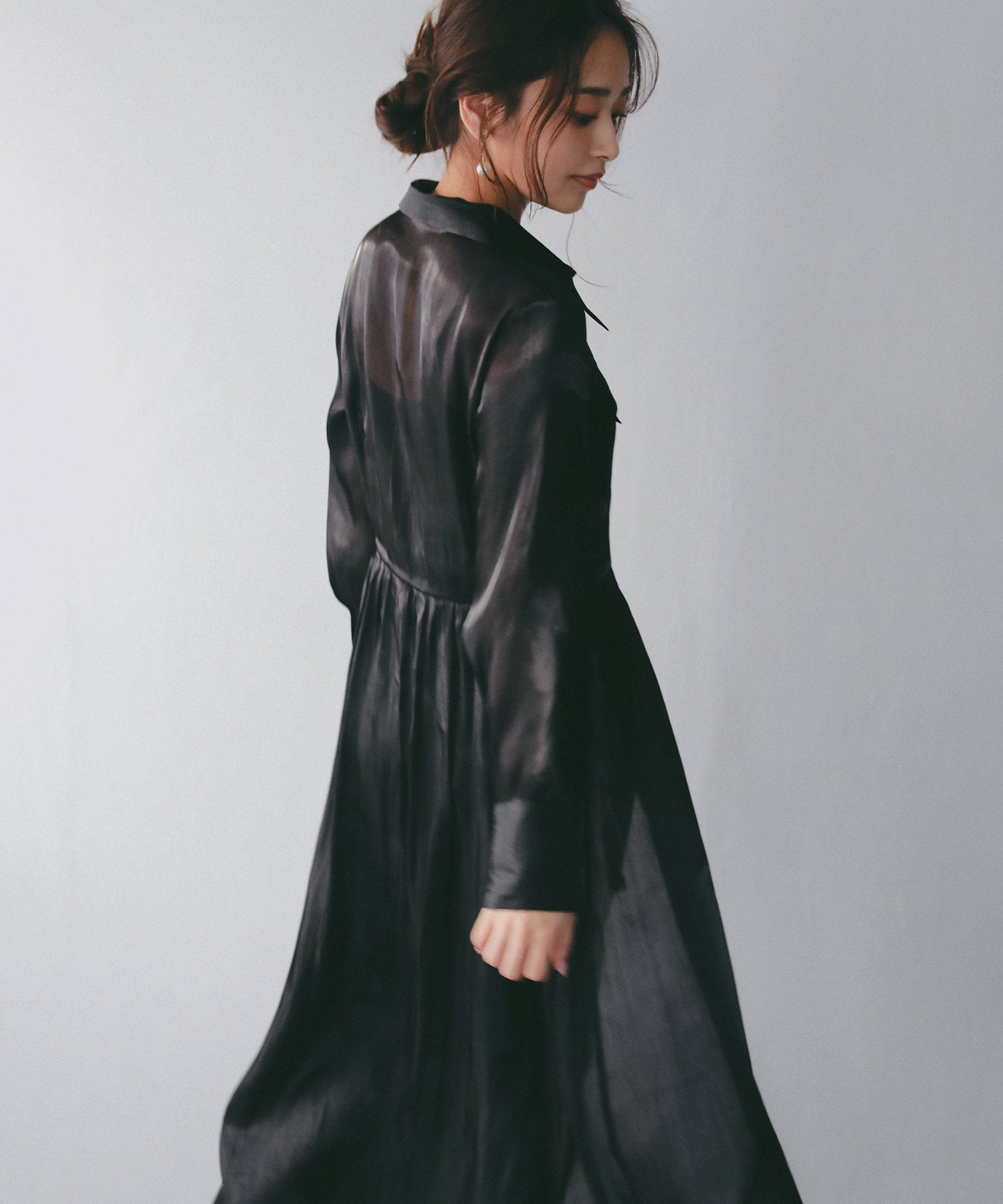 2WAY光沢シアーシャツワンピース