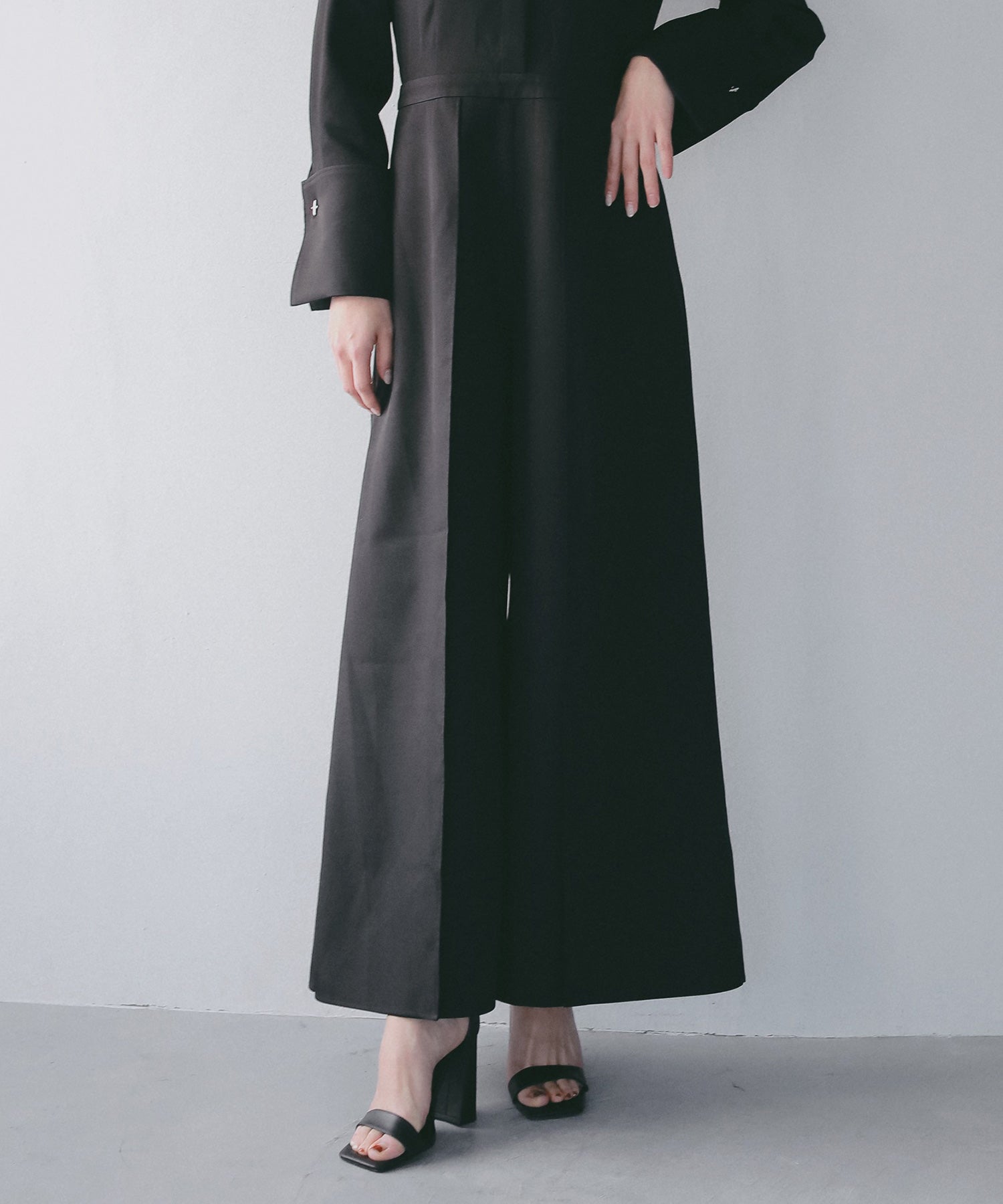 クラシックカフス 襟付きオールインワン【セレモニー/オケージョン】