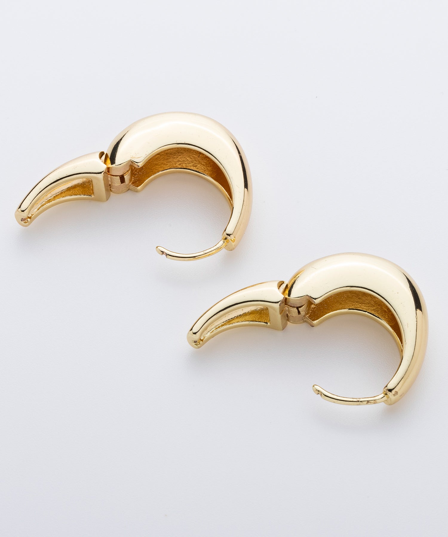 【9月下旬お届け予約商品】クレッシェンドフープピアス