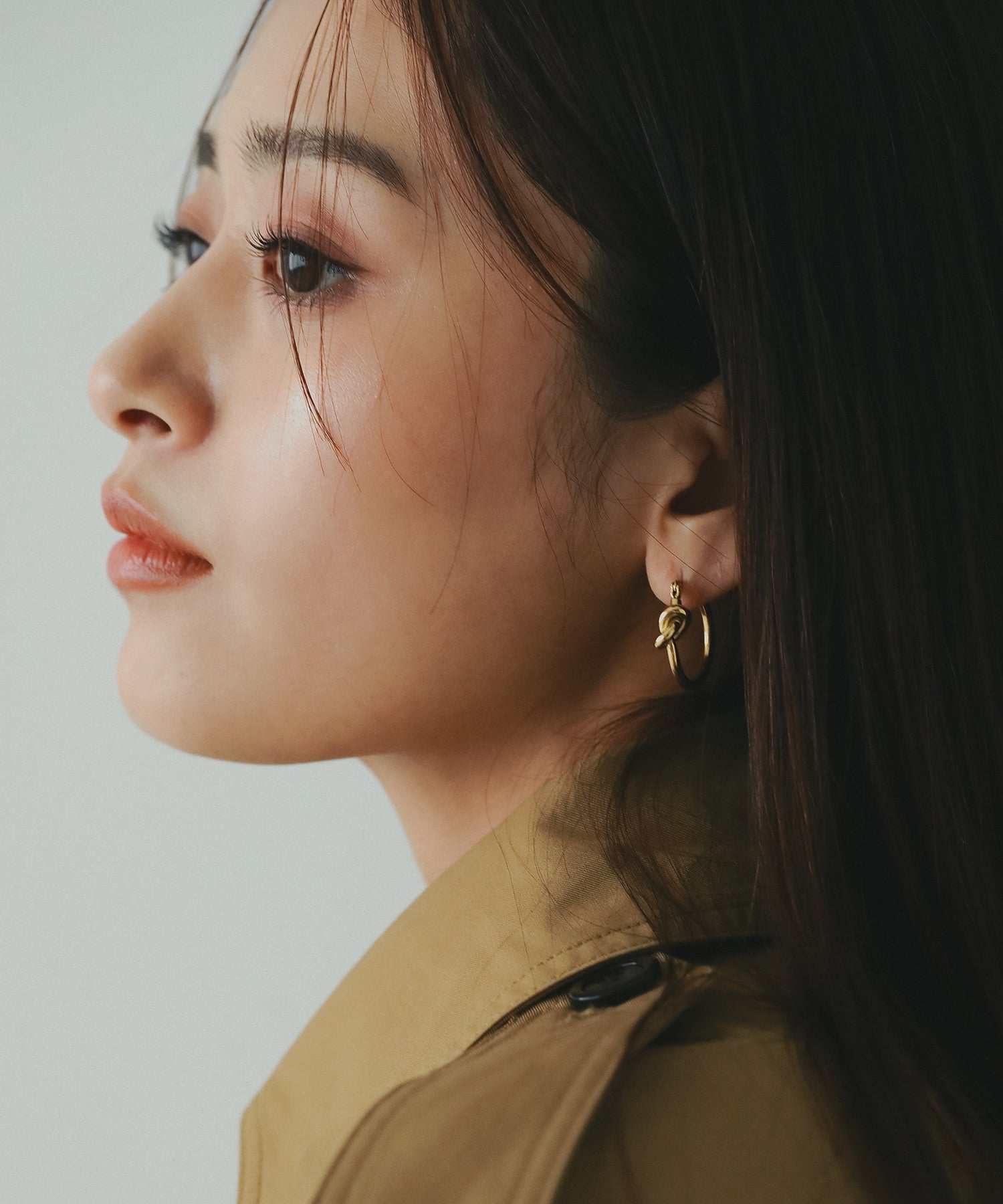 ノットアクセントフープピアス