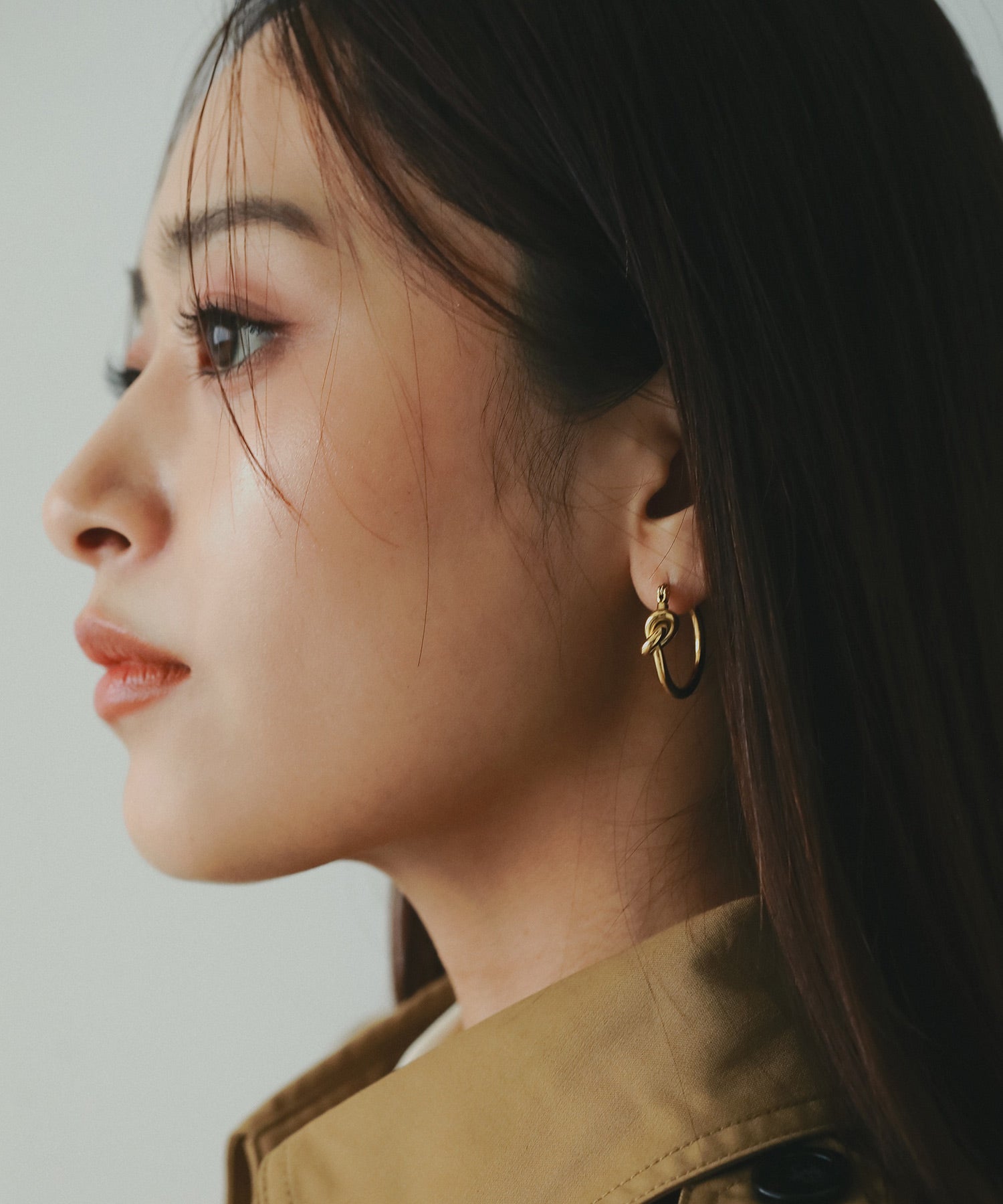 ノットアクセントフープピアス