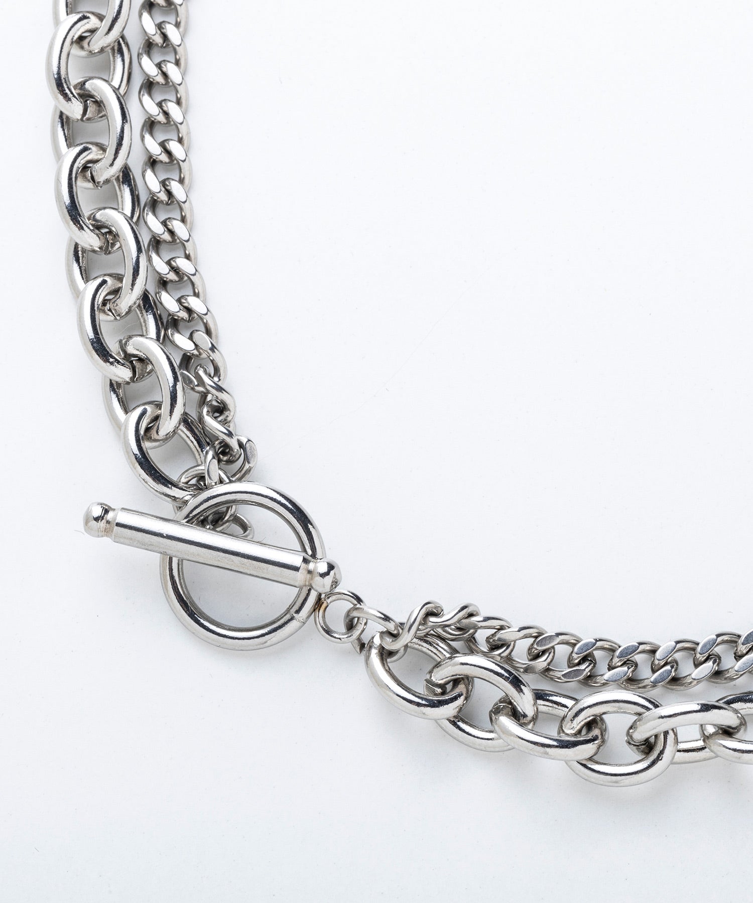 レイヤードチェーンネックレス