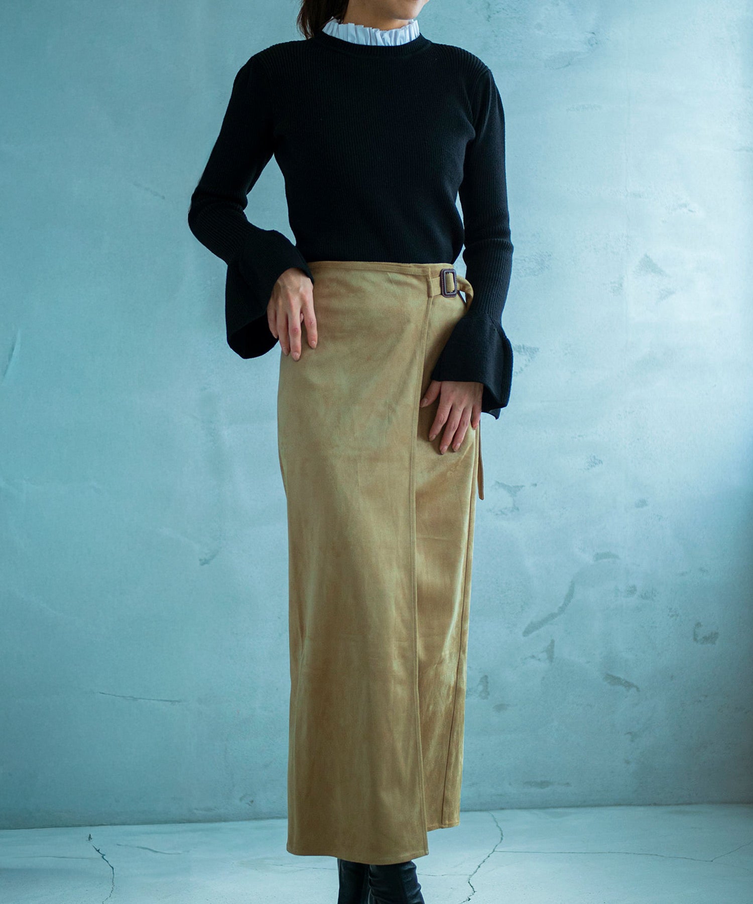 2WAYメロウハイネック衿付きニット