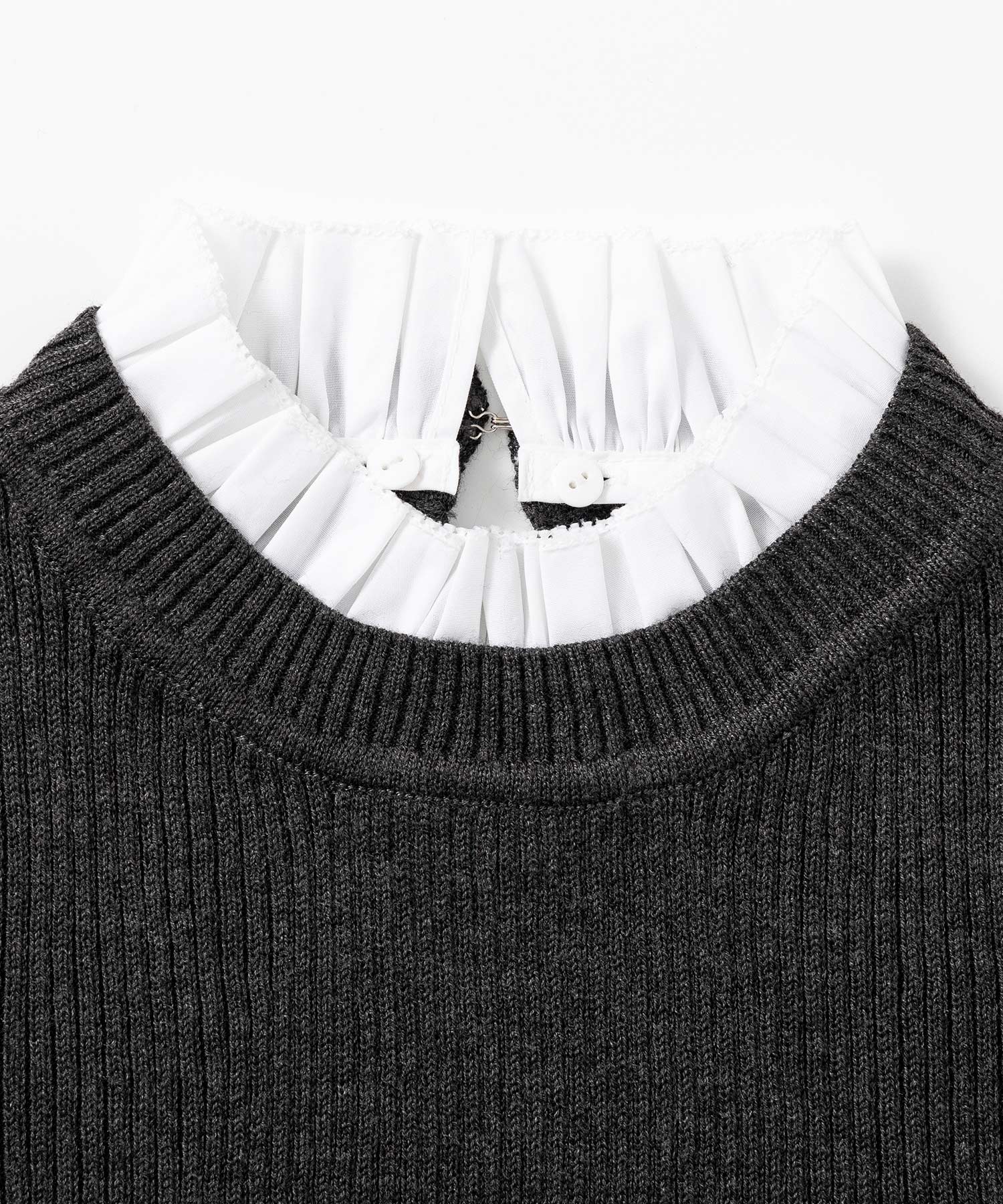 2WAYメロウハイネック衿付きニット