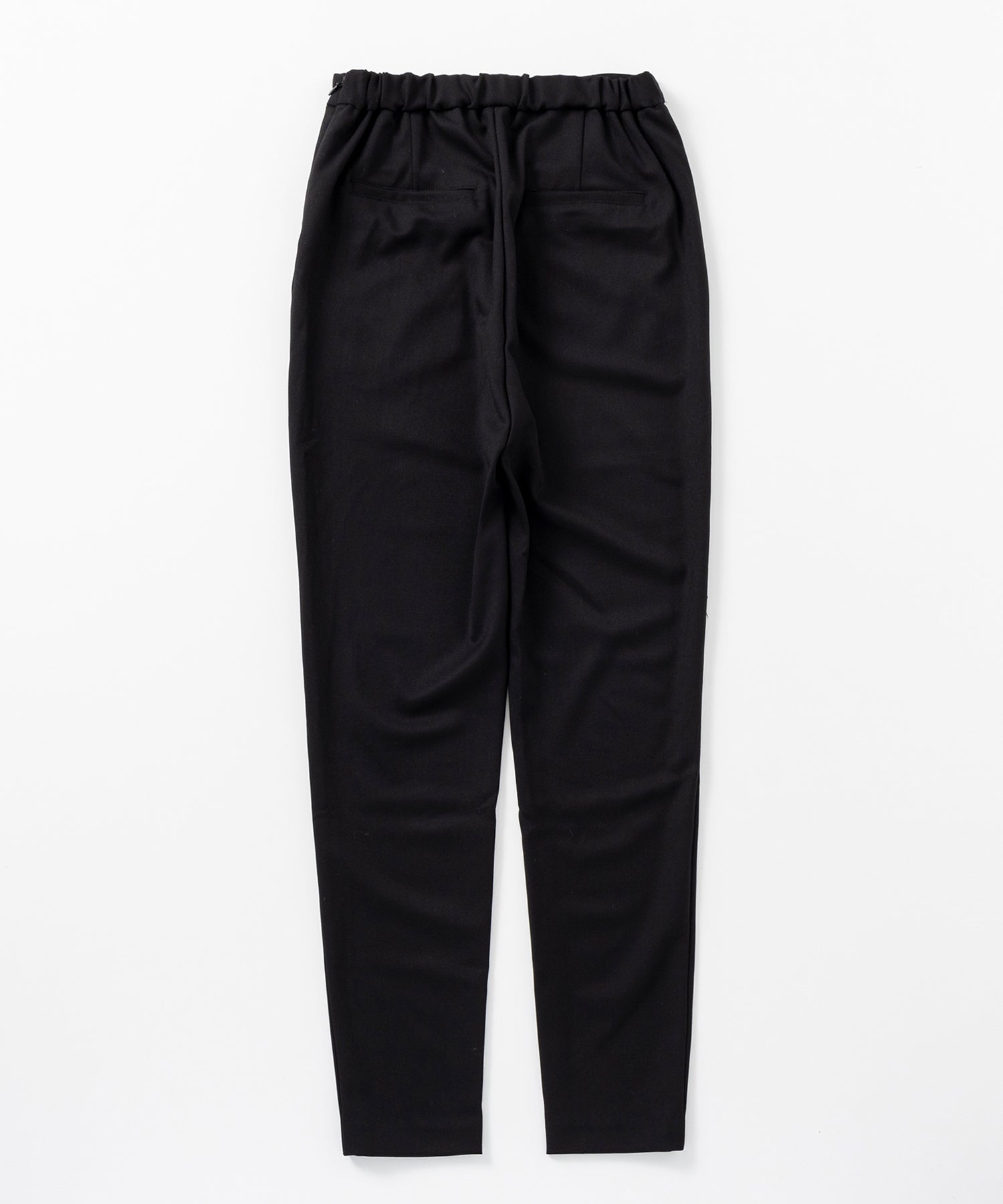 ストレッチテーパードパンツ