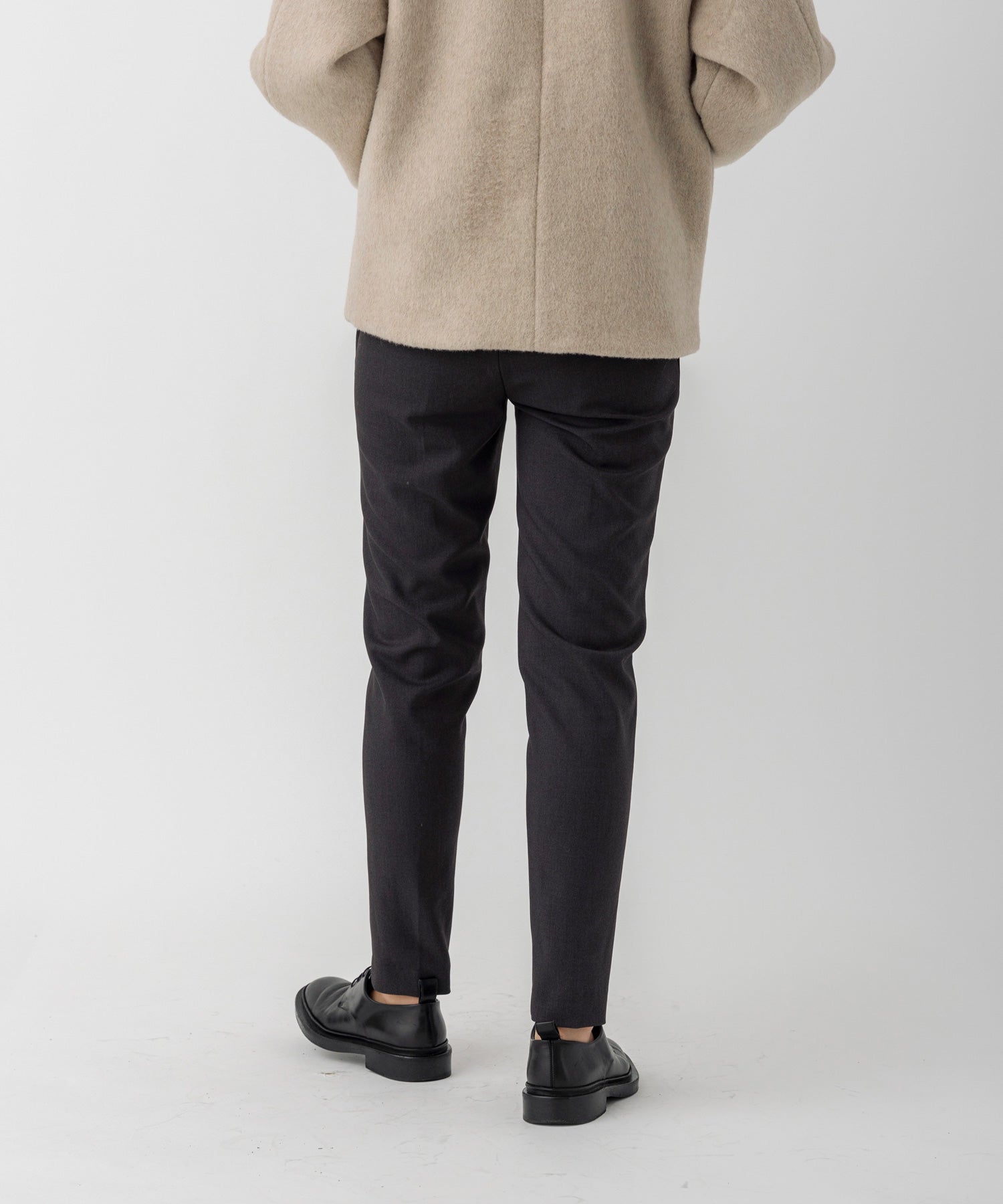 【10月上旬お届け予約商品】ストレッチテーパードパンツ