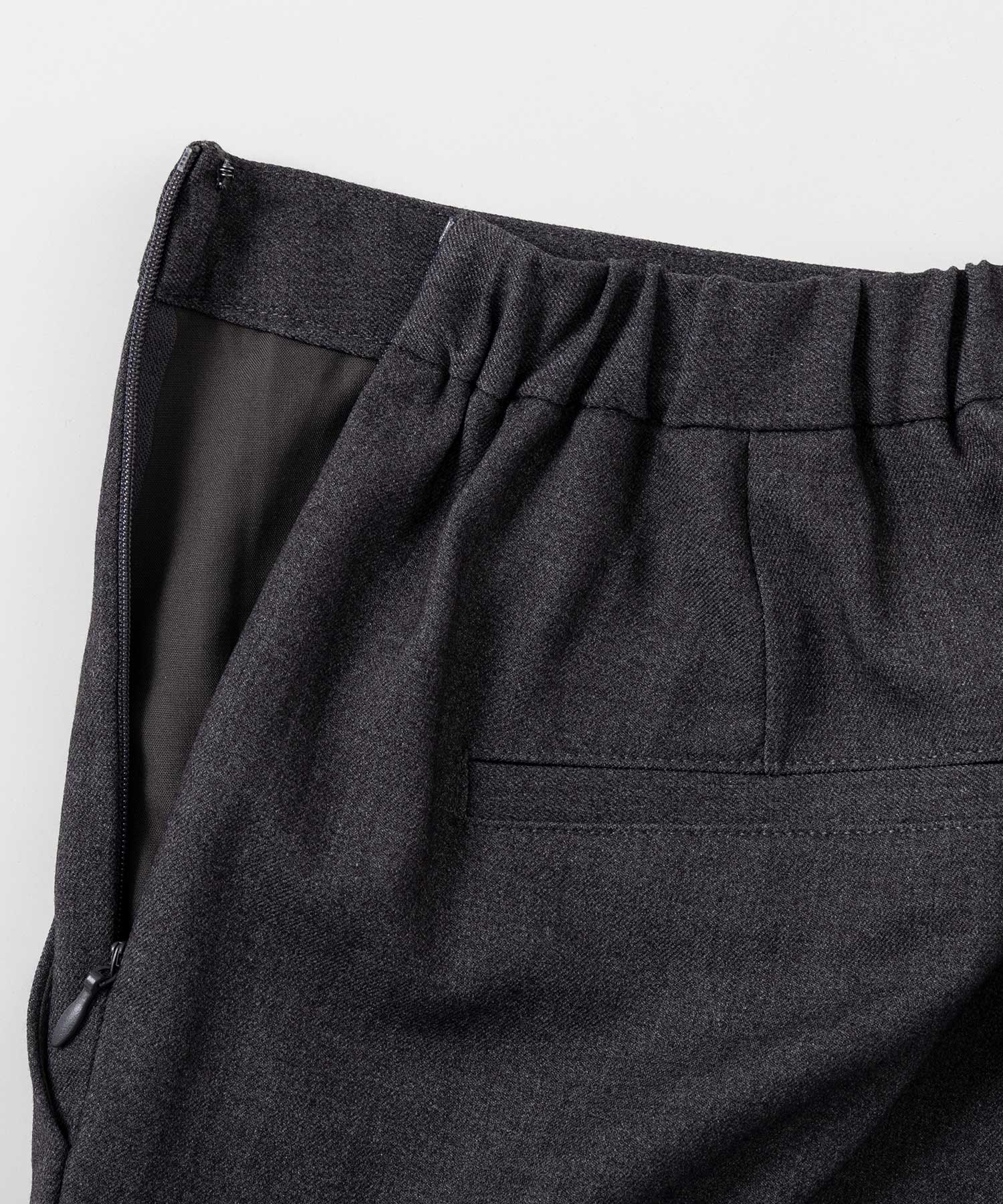 【10月上旬お届け予約商品】ストレッチテーパードパンツ