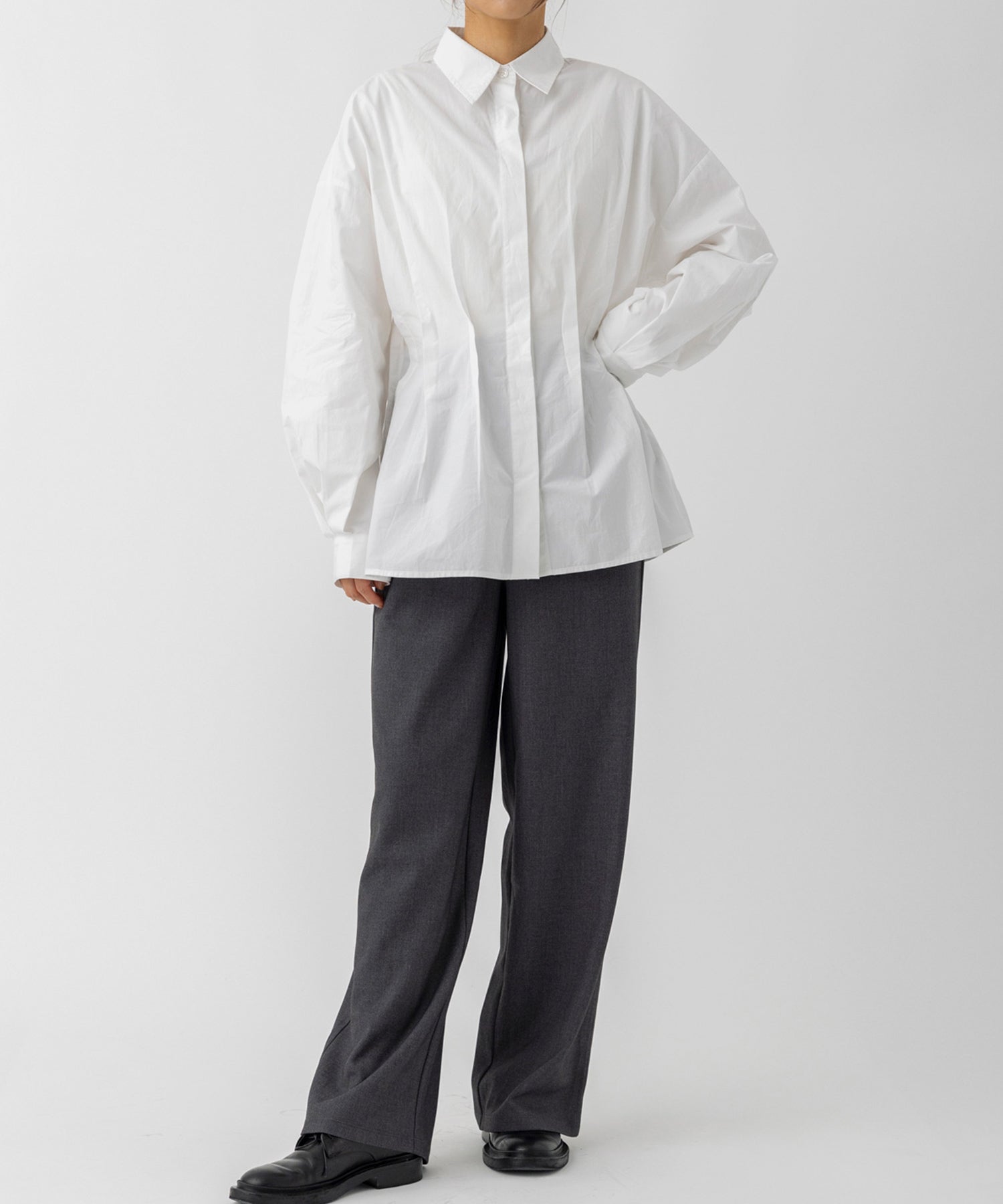 ウエストタックシャツ