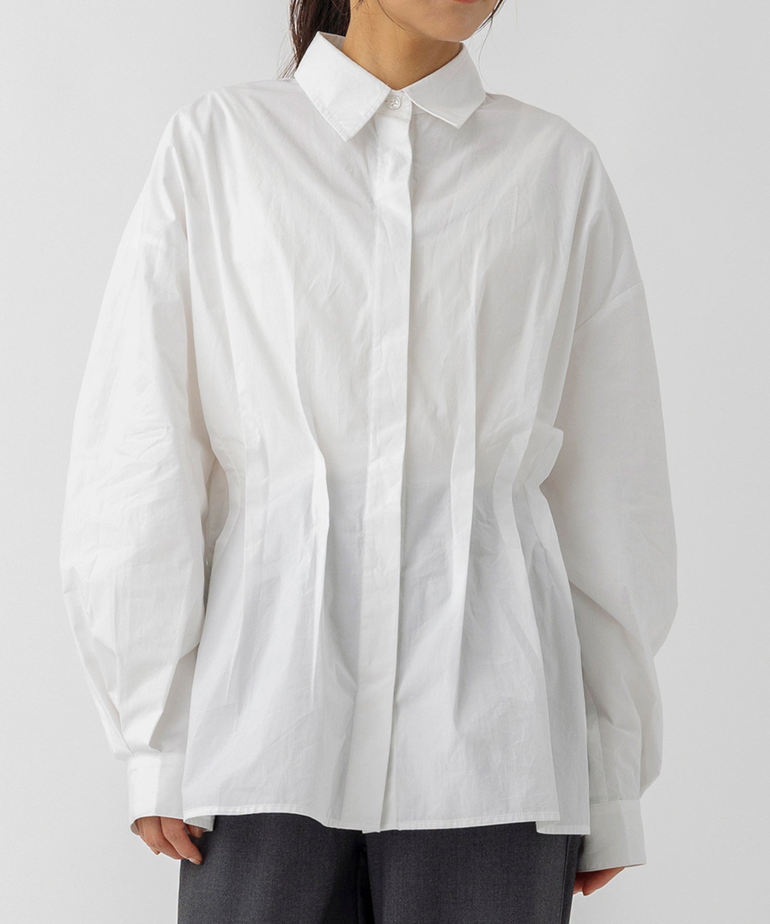 ウエストタックシャツ