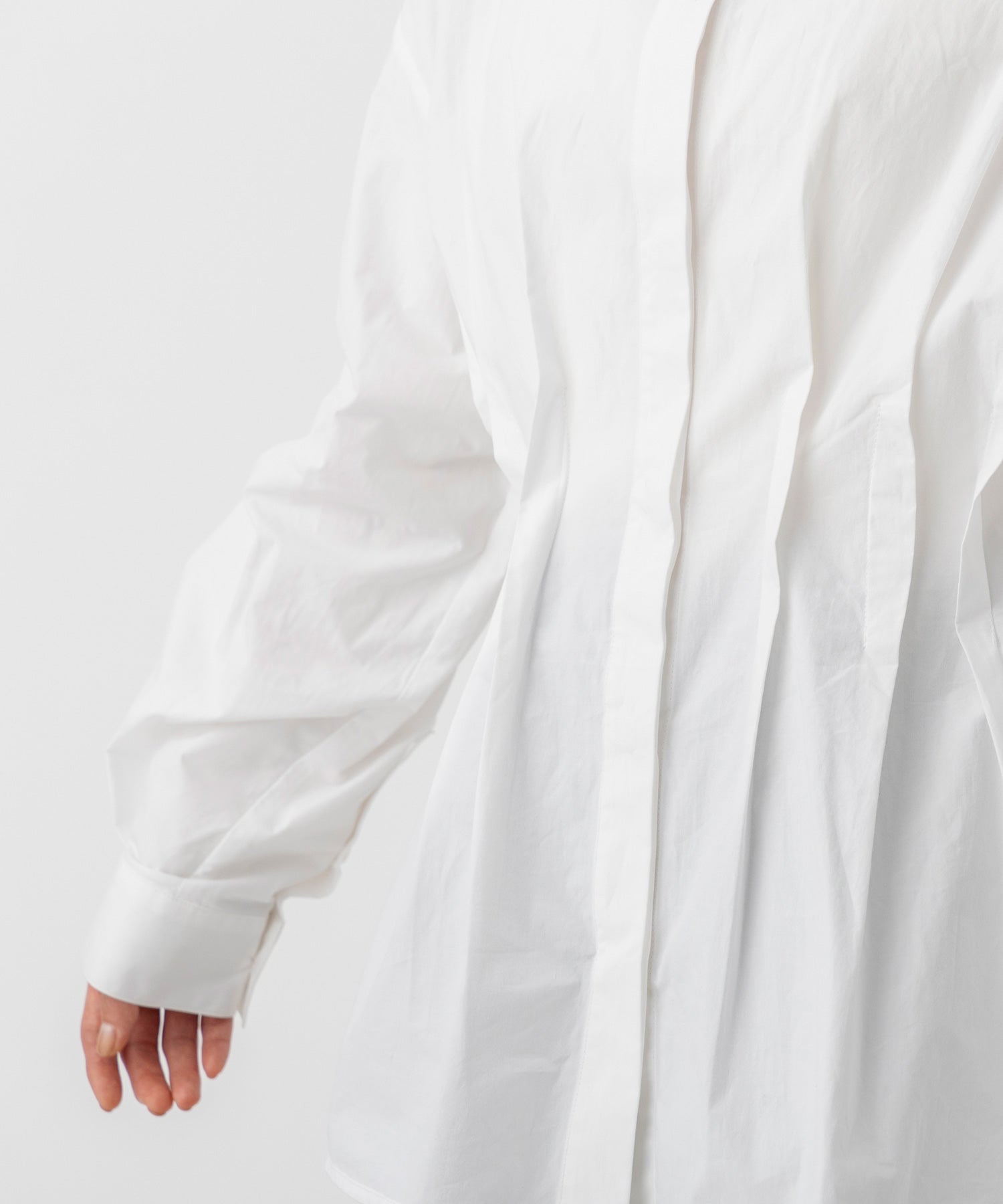 ウエストタックシャツ