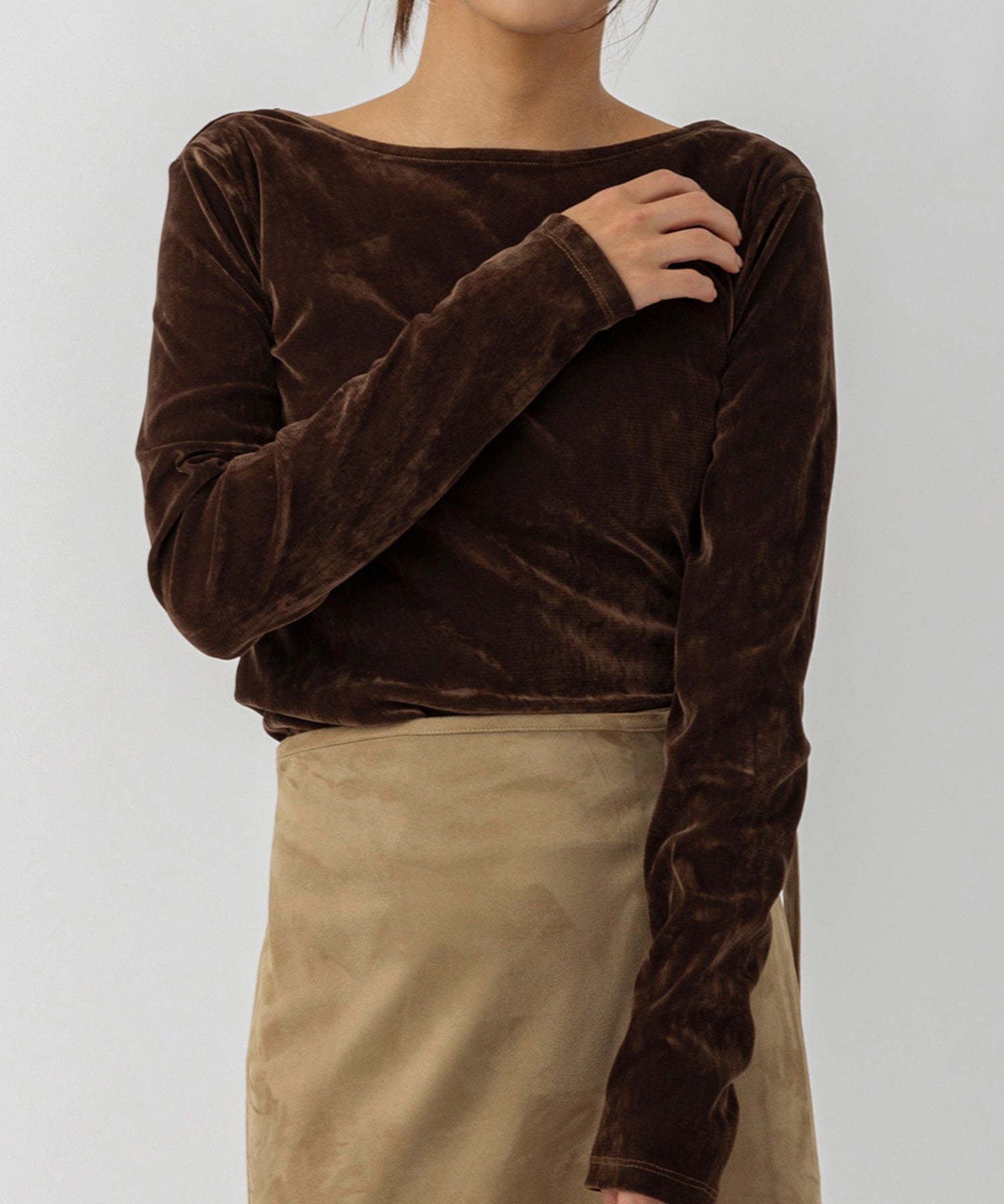 ベロアロングスリーブカットソー