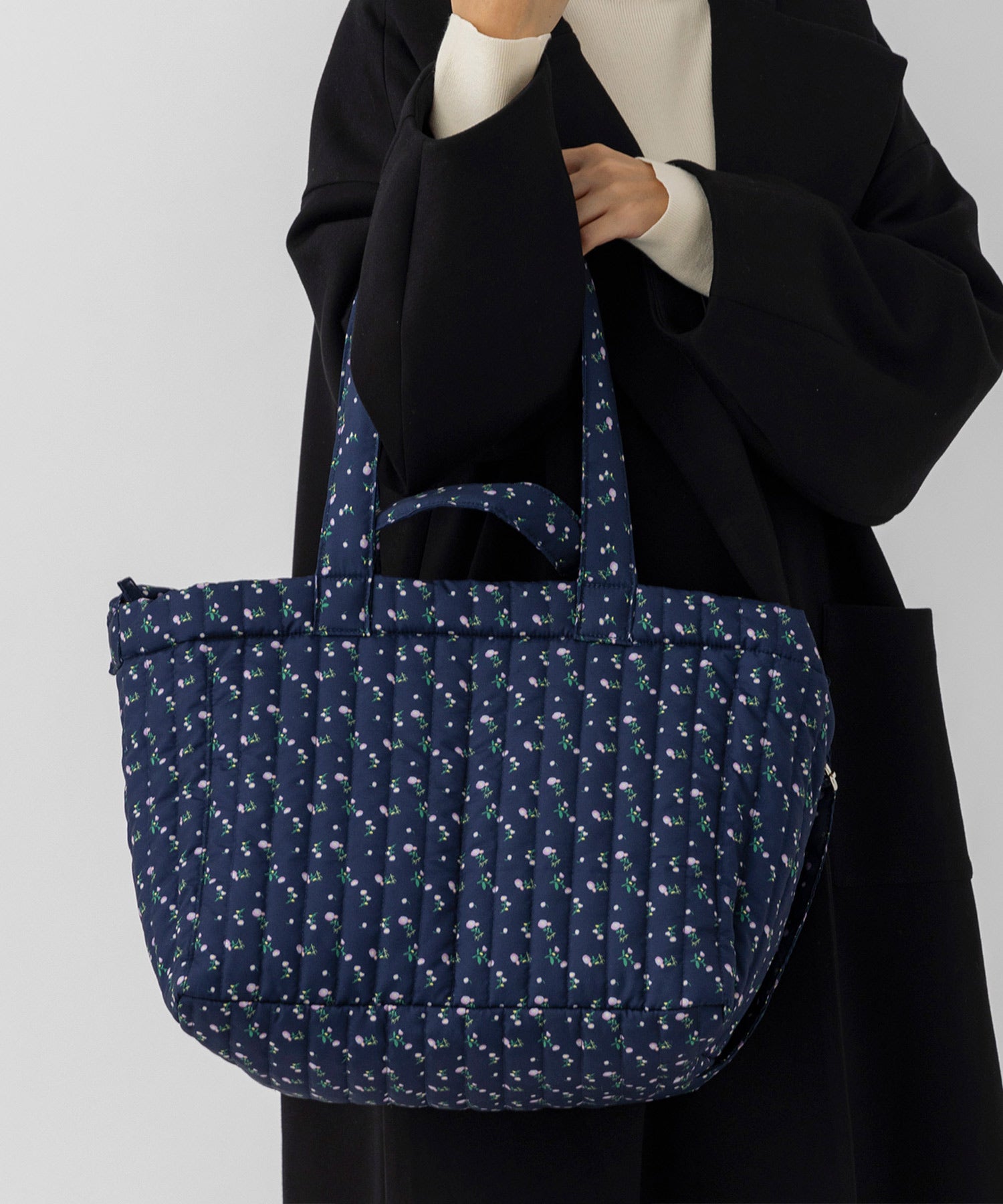 メルトキルティングトートバッグ