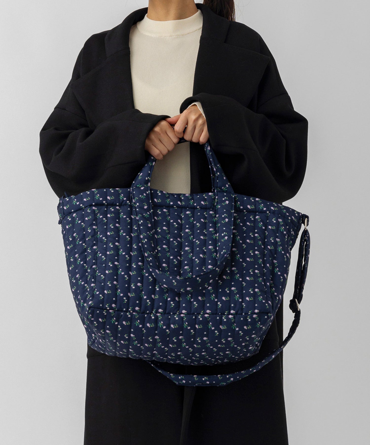 メルトキルティングトートバッグ