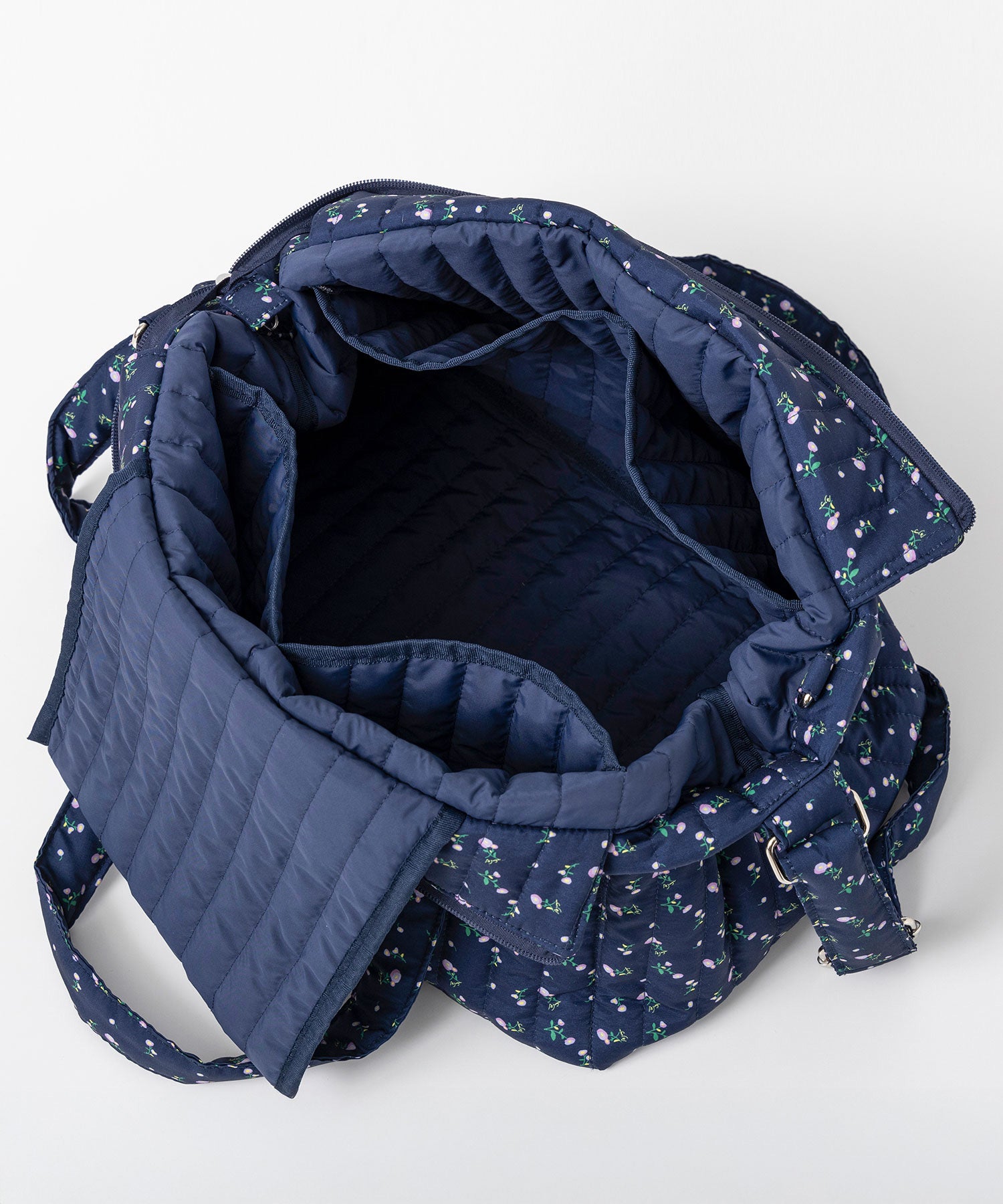 メルトキルティングトートバッグ