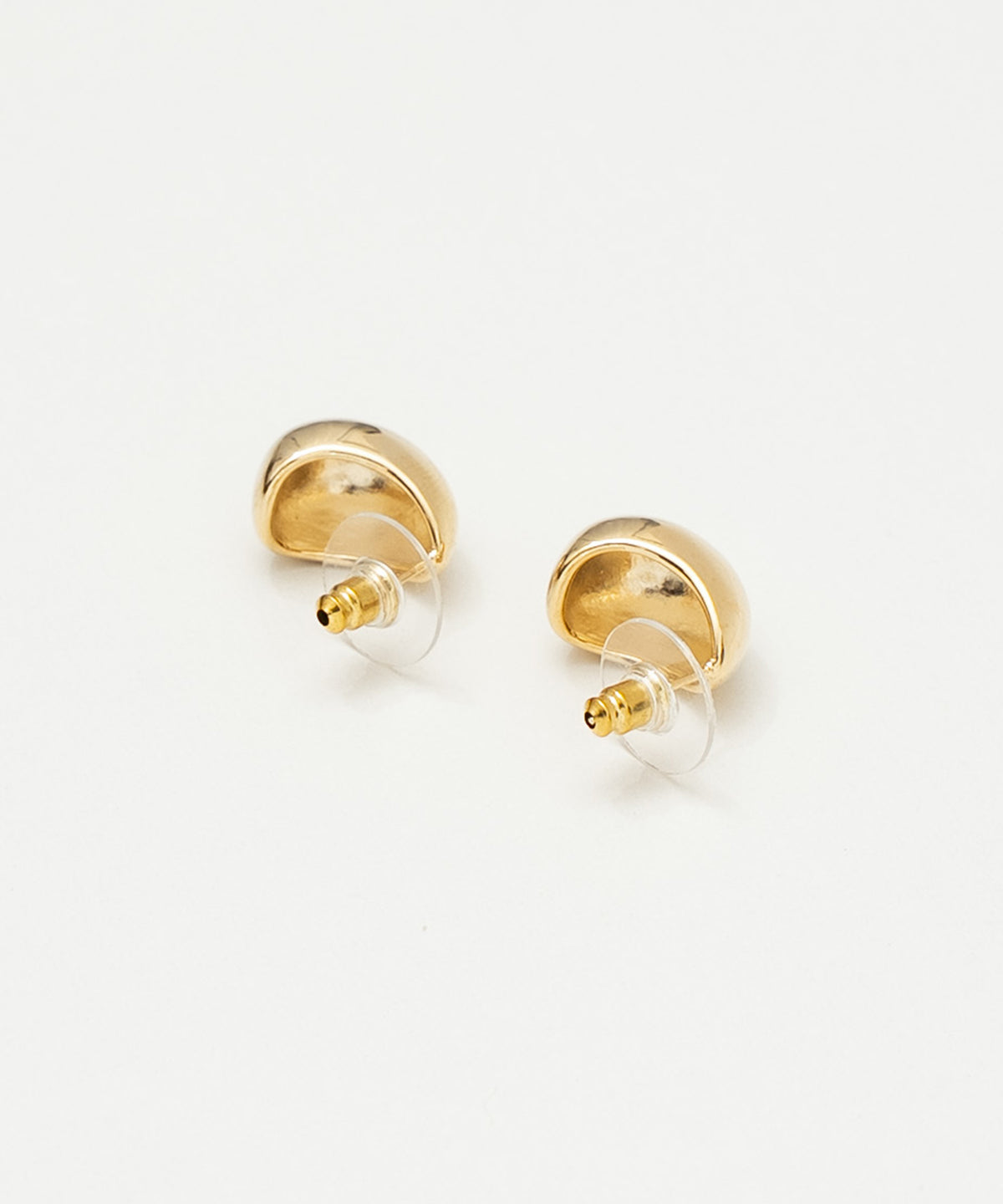 ボールドドームピアス