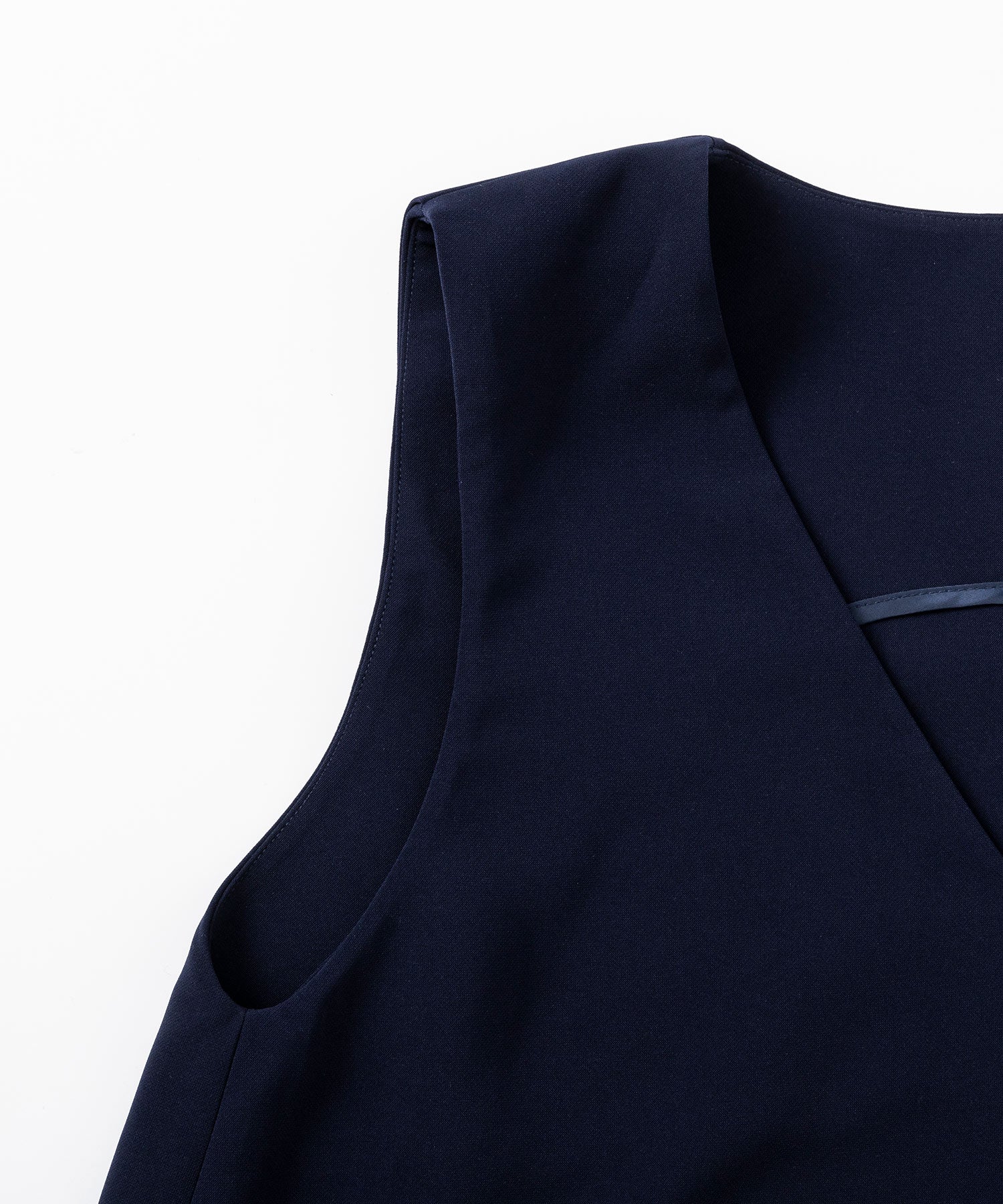 イージーレイヤードVネックジレ【セレモニー/オケージョン】