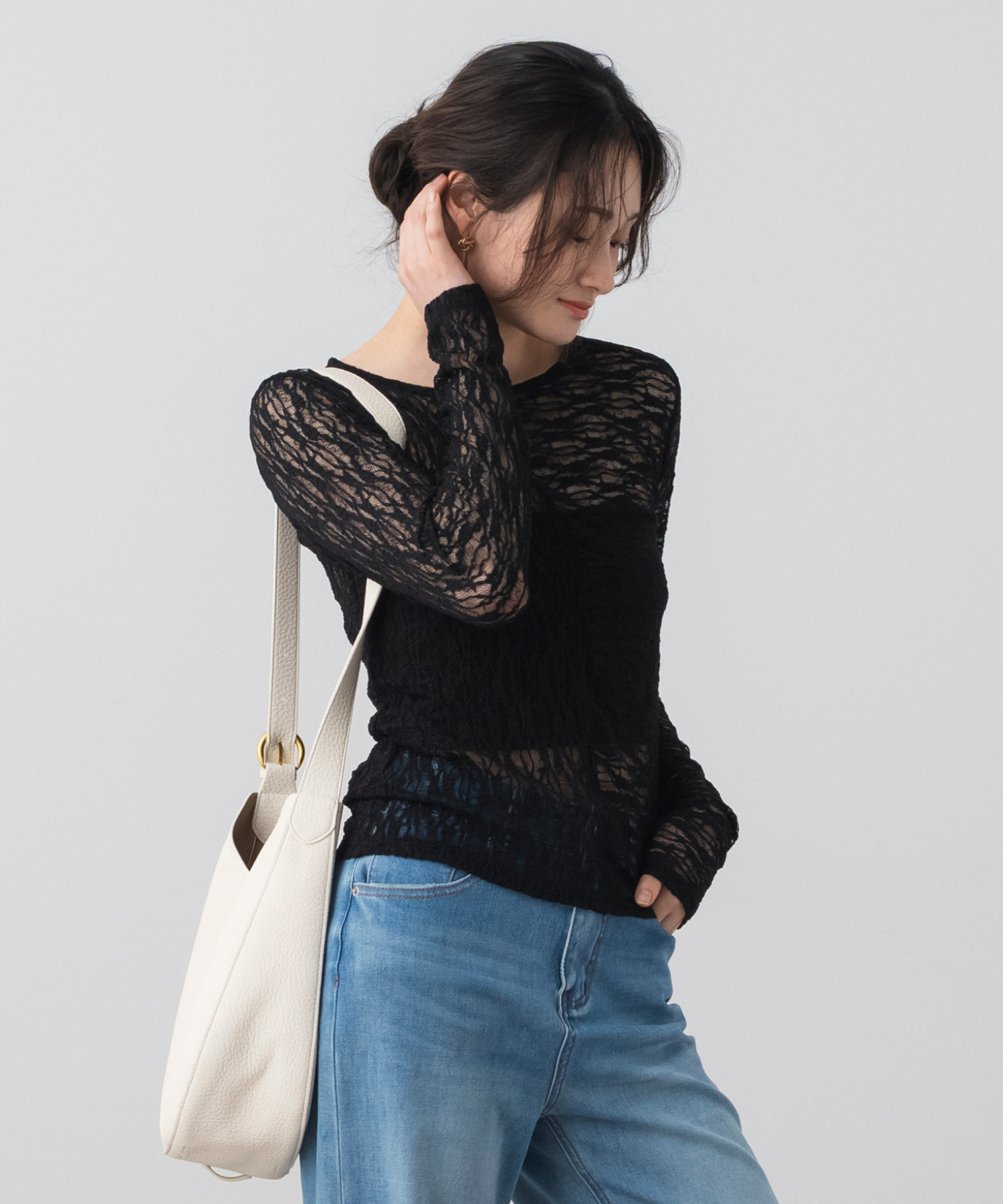 ストレッチシアーレース長袖トップス