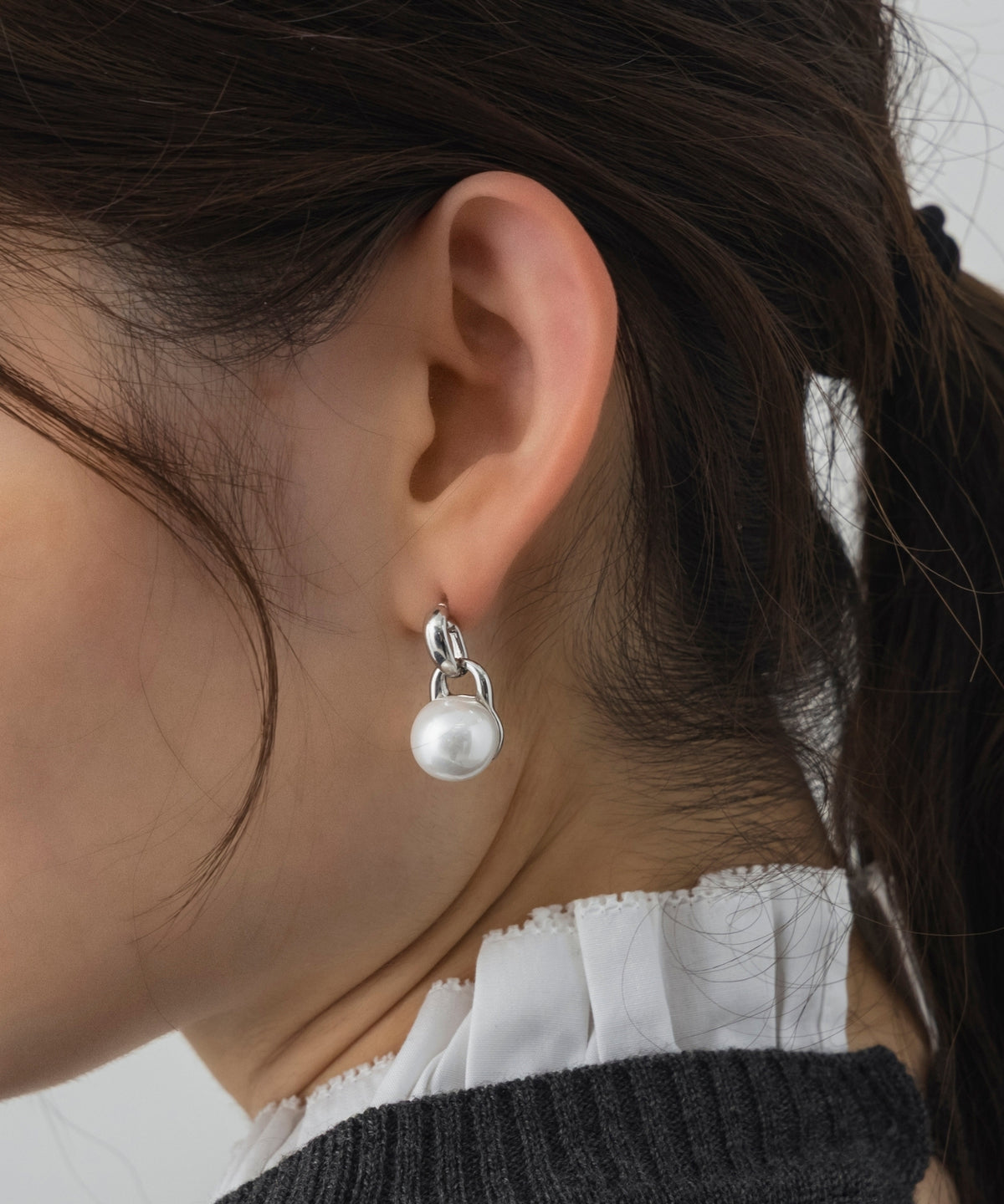 ツイストピアス