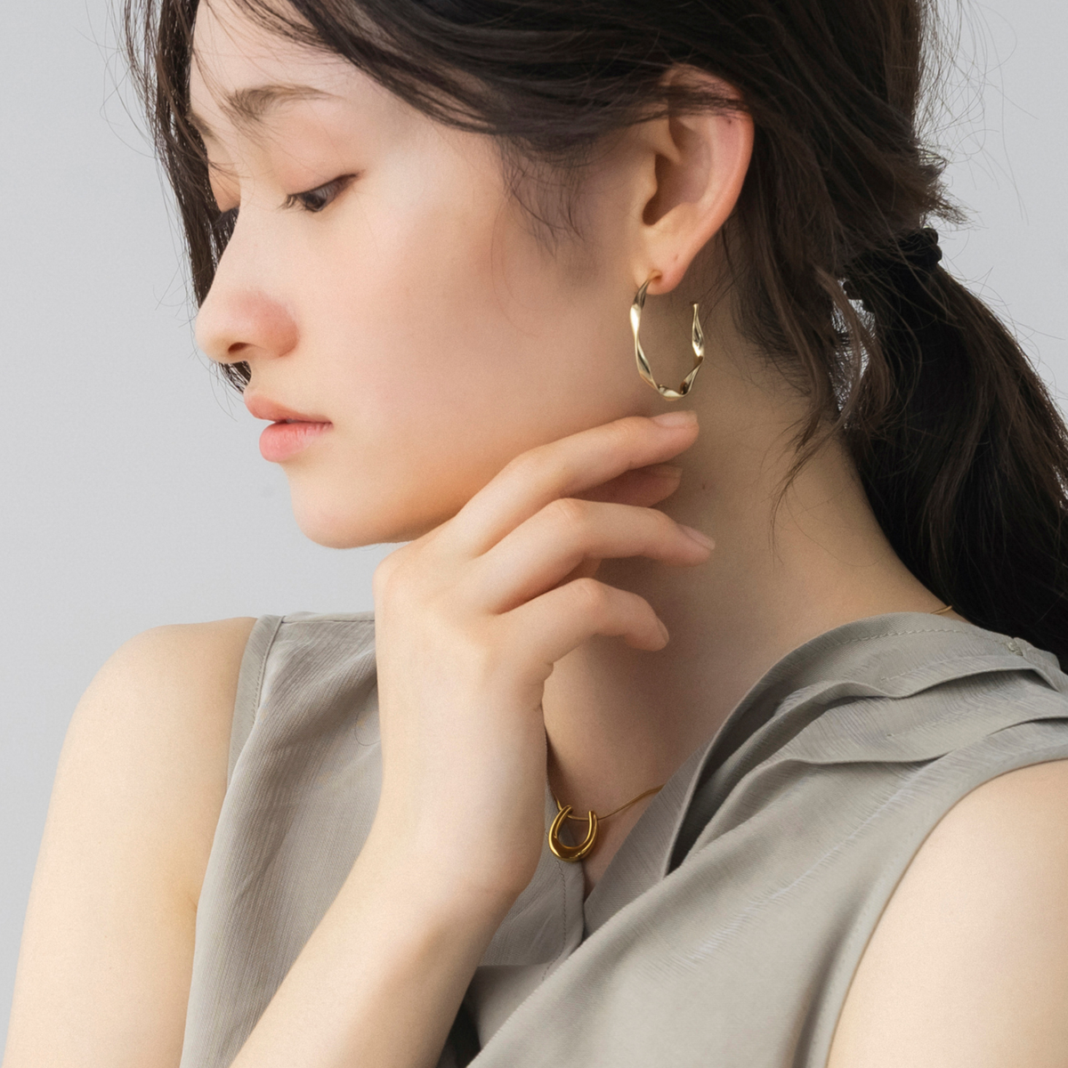 ツイストフープピアス｜AJUGA.（アジュガ）公式通販サイト