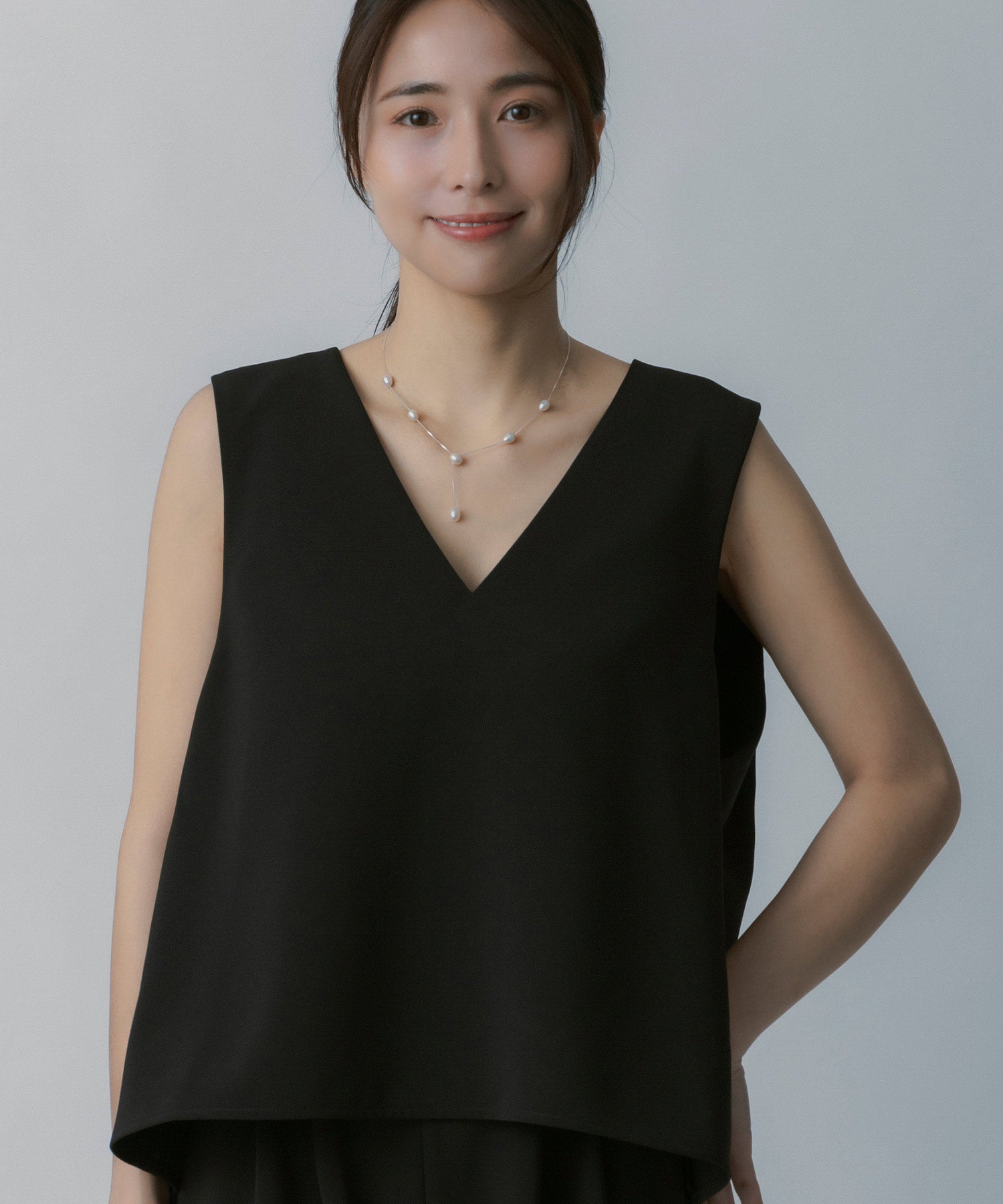 イージーレイヤードVネックジレ【セレモニー/オケージョン】