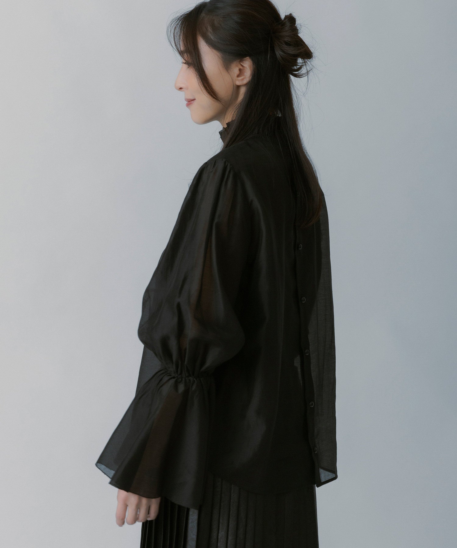 フレアスリーブ スタンドネックシアーブラウス【セレモニー/オケージョン】