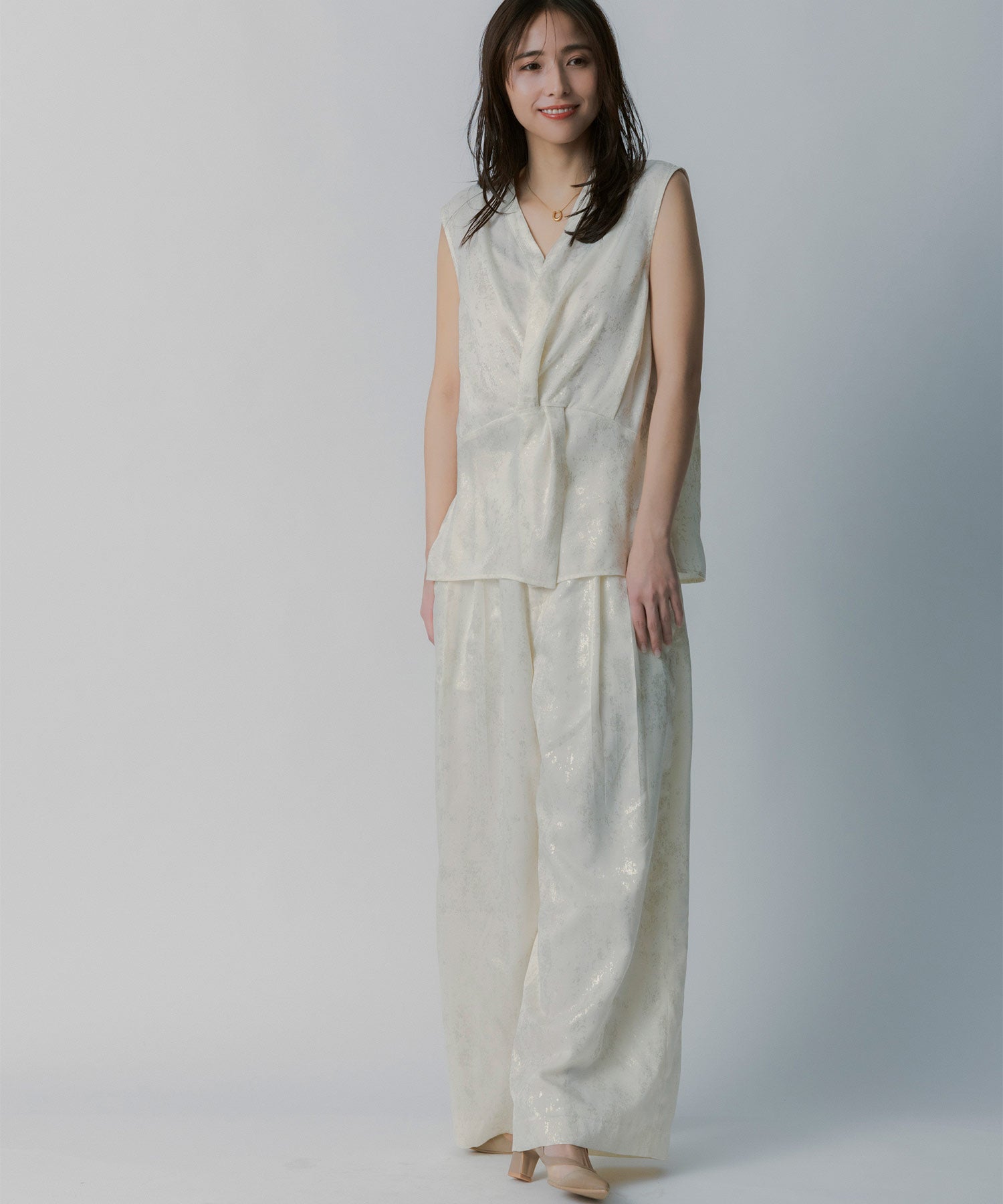 箔プリントタックパンツ