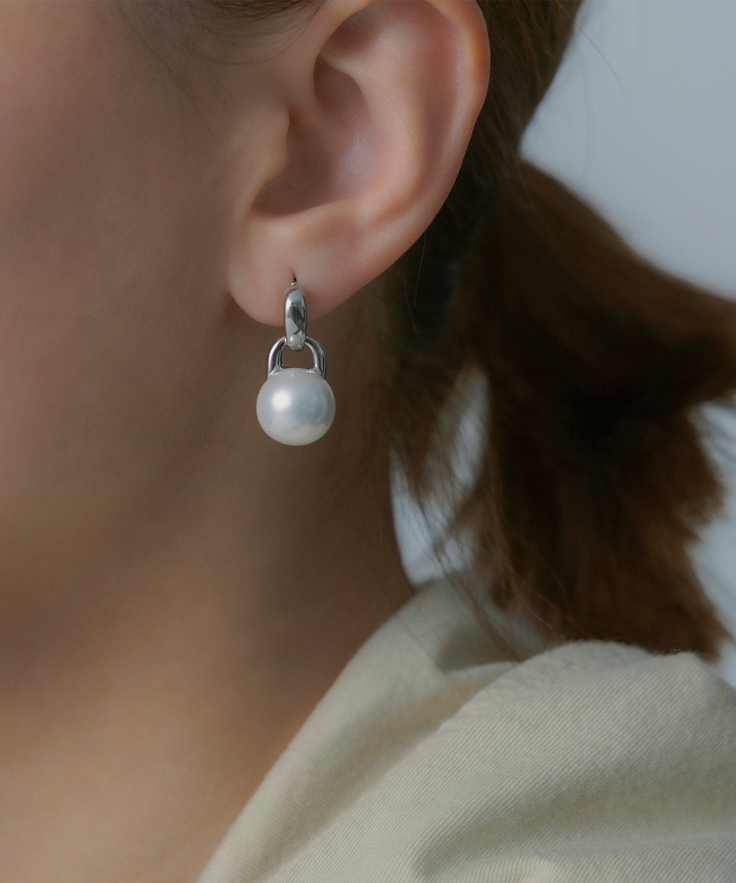 【2月下旬お届け】ツイストピアス