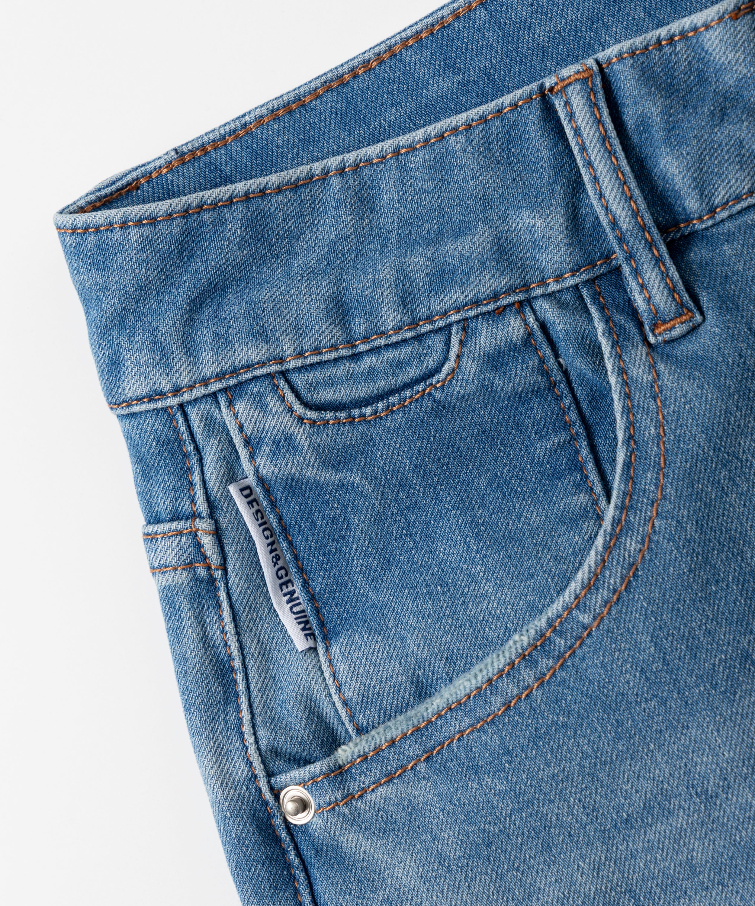 ストレッチカーブデニムパンツ