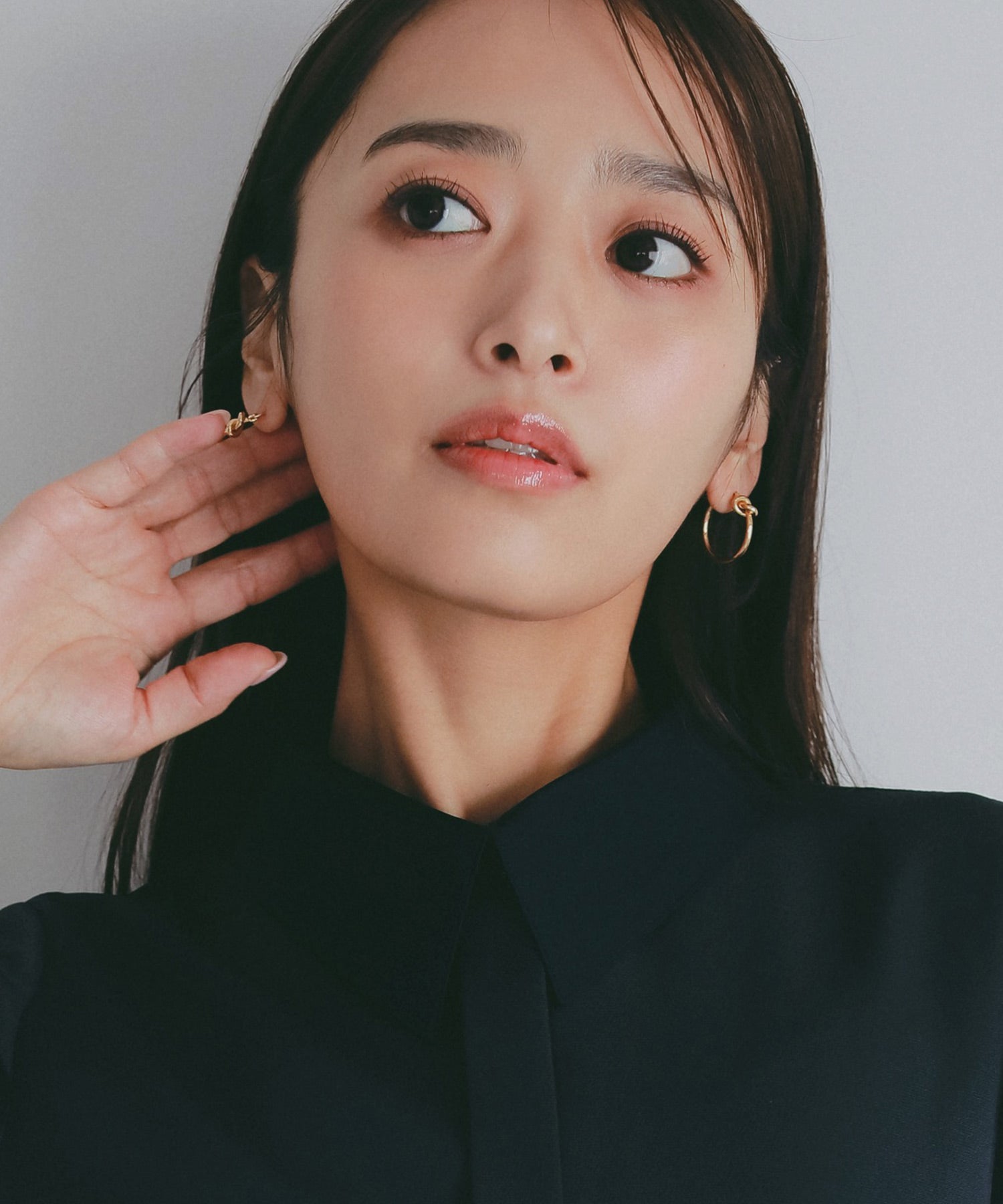 ノットアクセントフープピアス